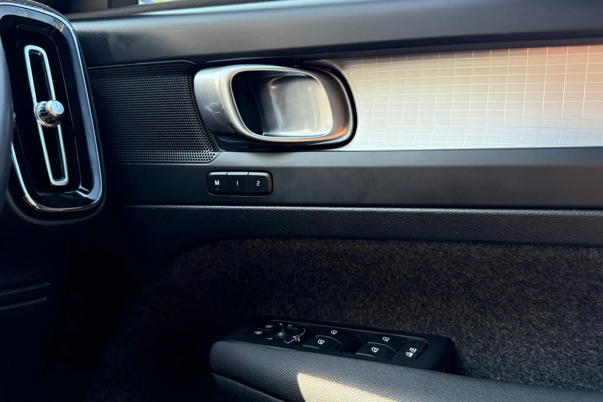 Volvo XC40 thumbnail image number 41