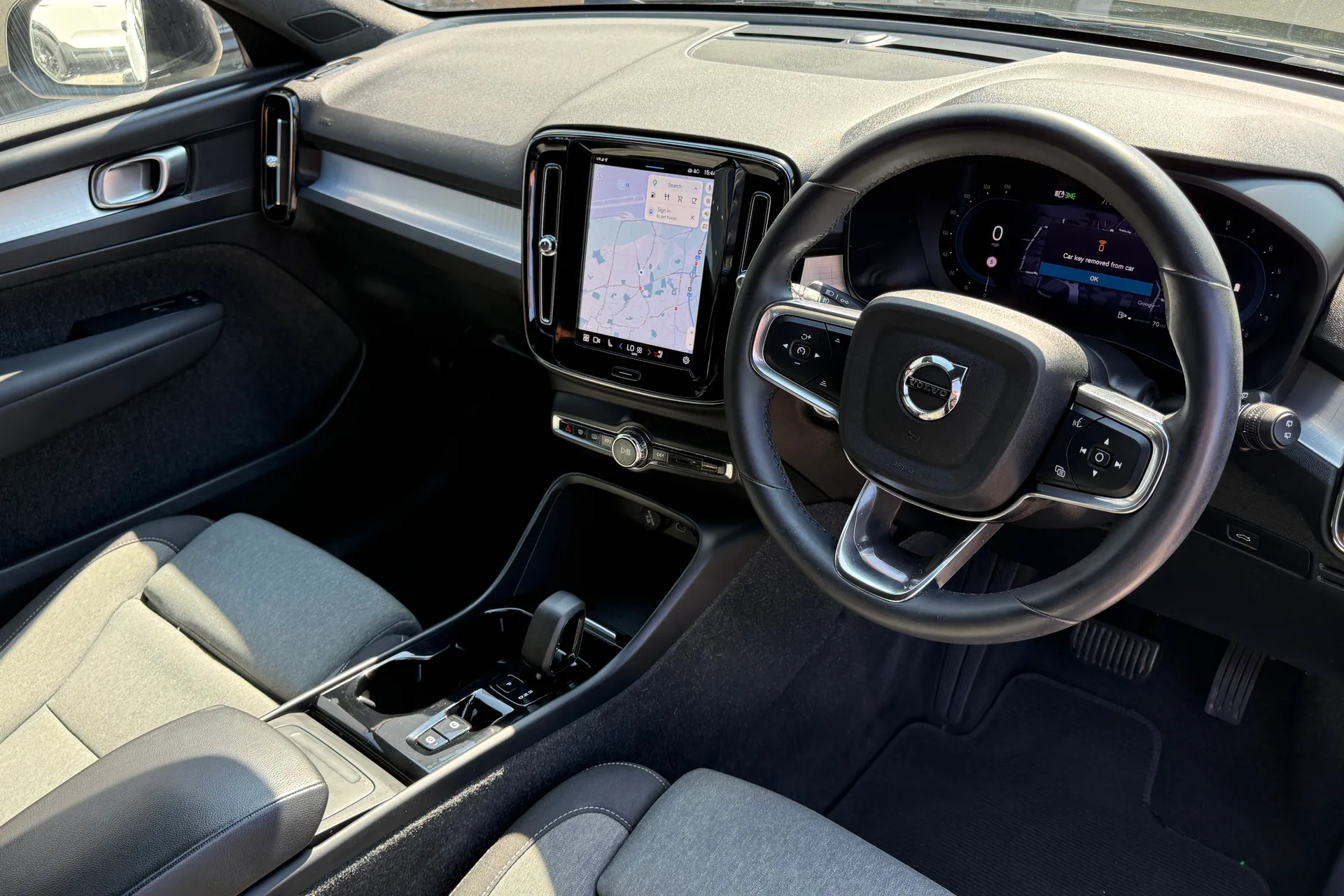 Volvo XC40 thumbnail image number 6