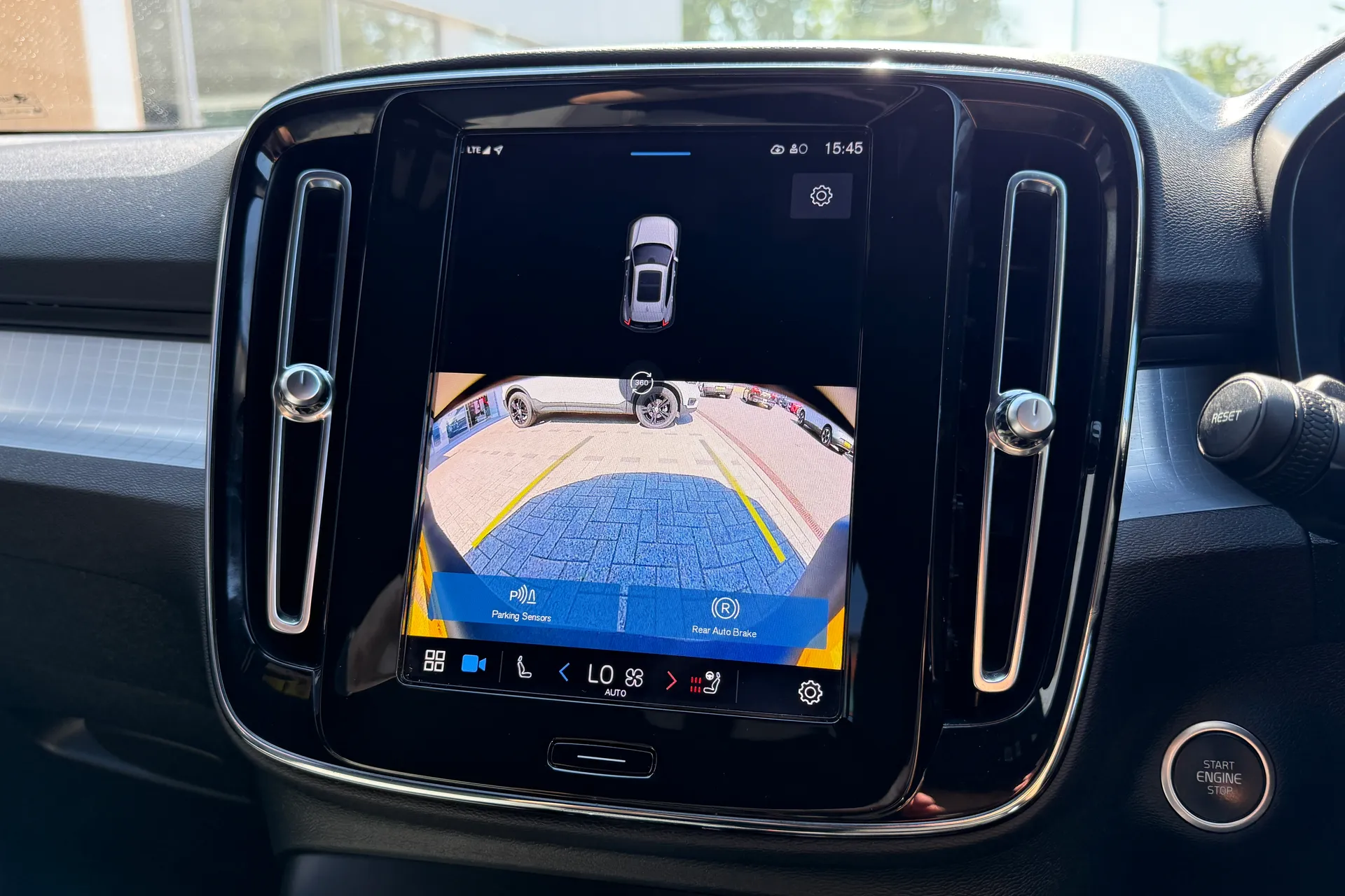 Volvo XC40 thumbnail image number 39
