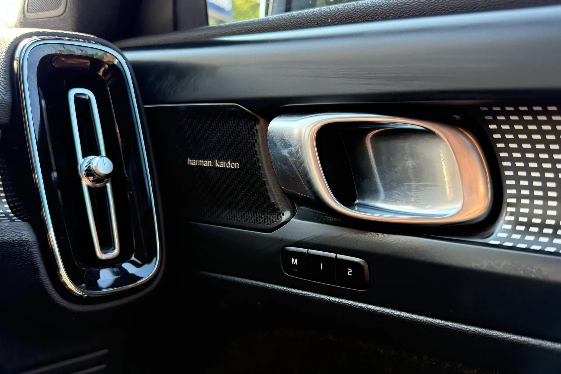 Volvo XC40 thumbnail image number 43