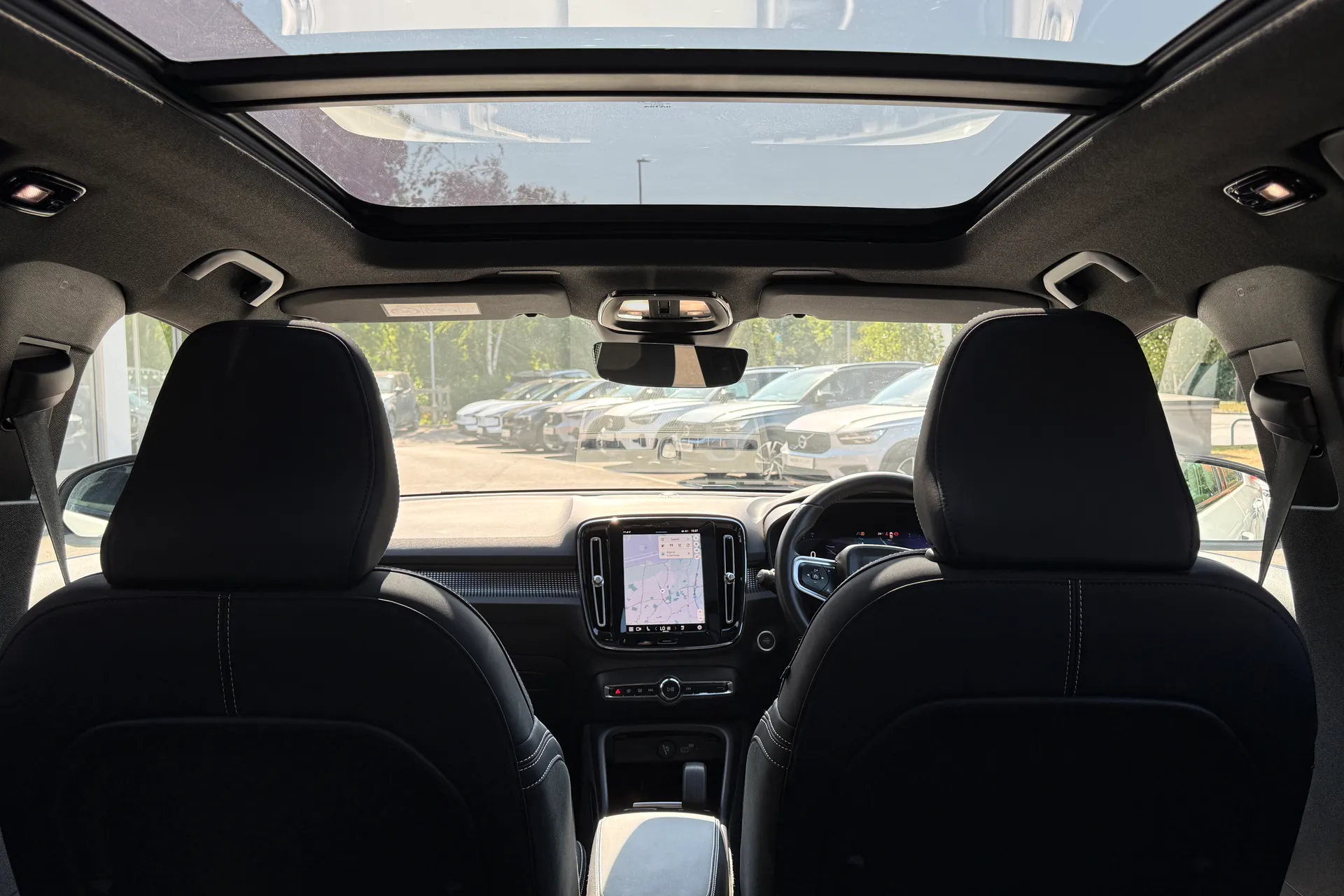 Volvo XC40 thumbnail image number 22