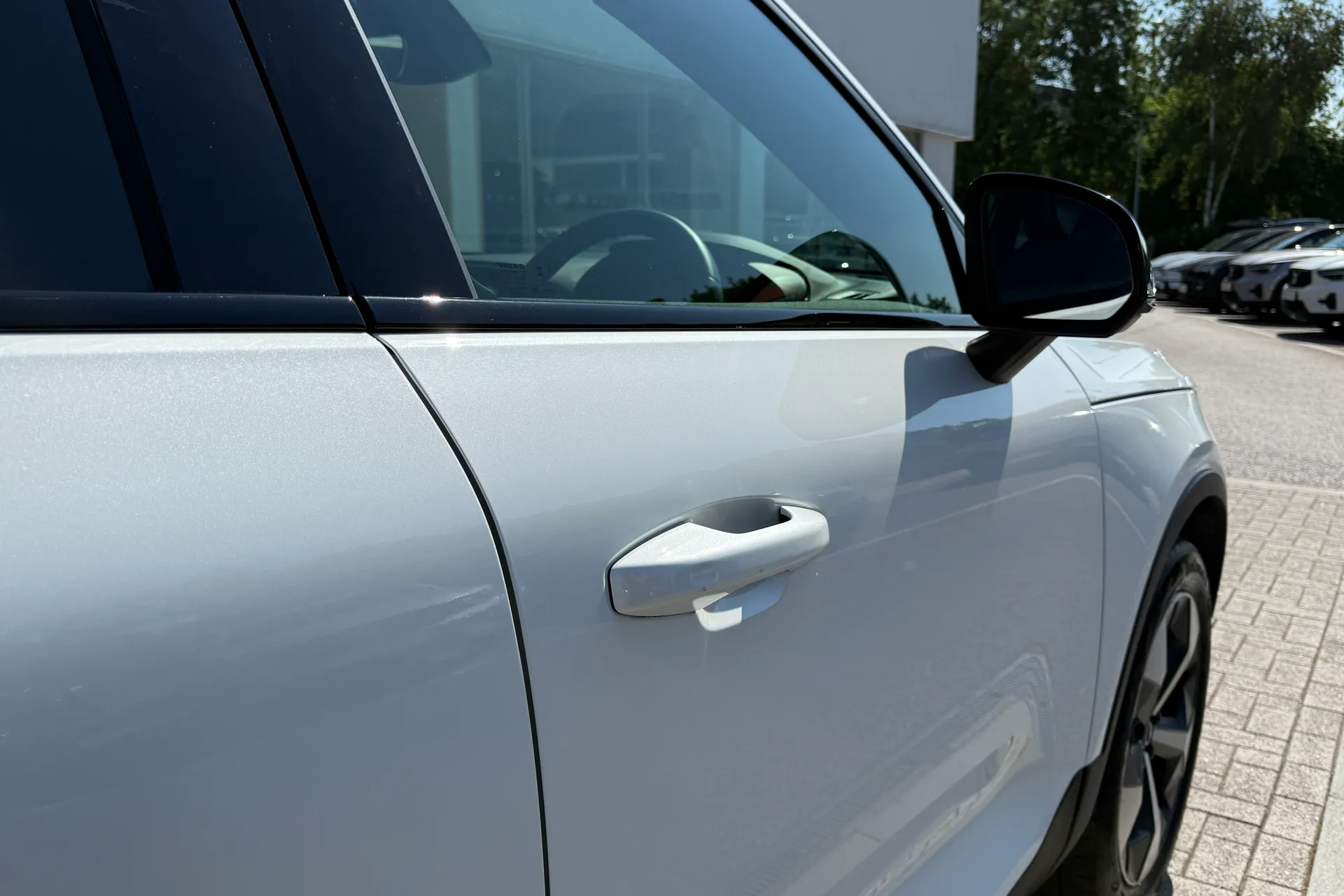 Volvo XC40 thumbnail image number 15
