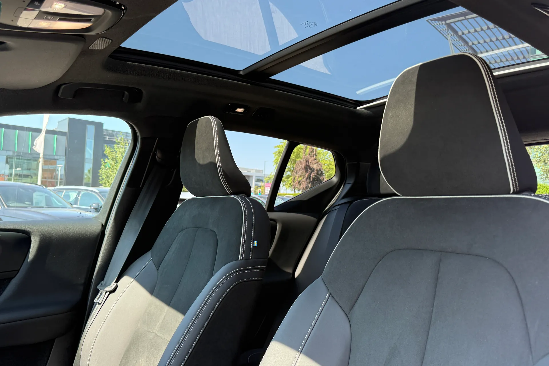 Volvo XC40 thumbnail image number 29