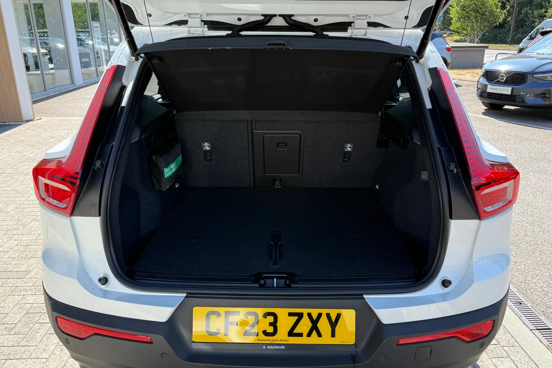 Volvo XC40 thumbnail image number 20