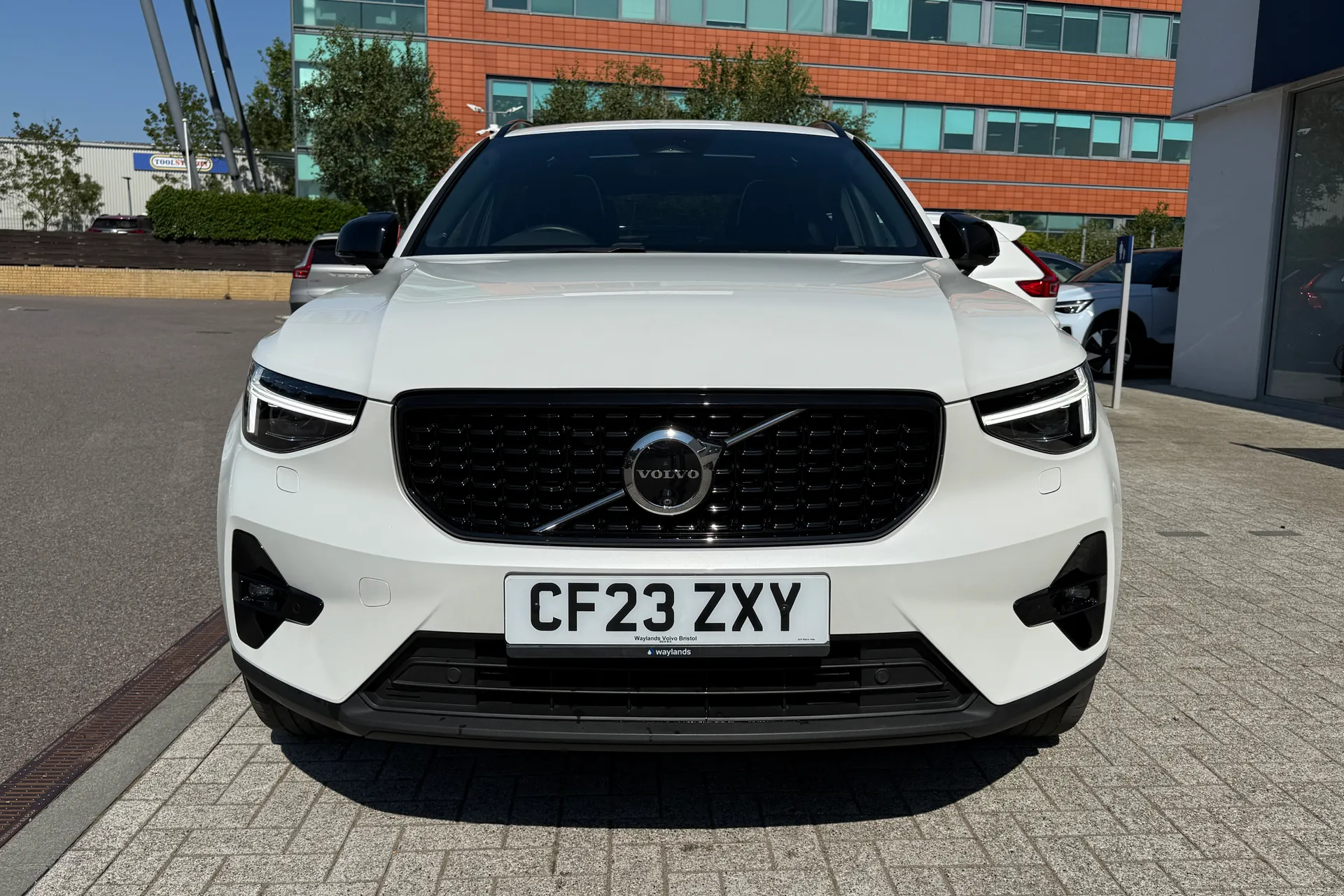 Volvo XC40 thumbnail image number 13