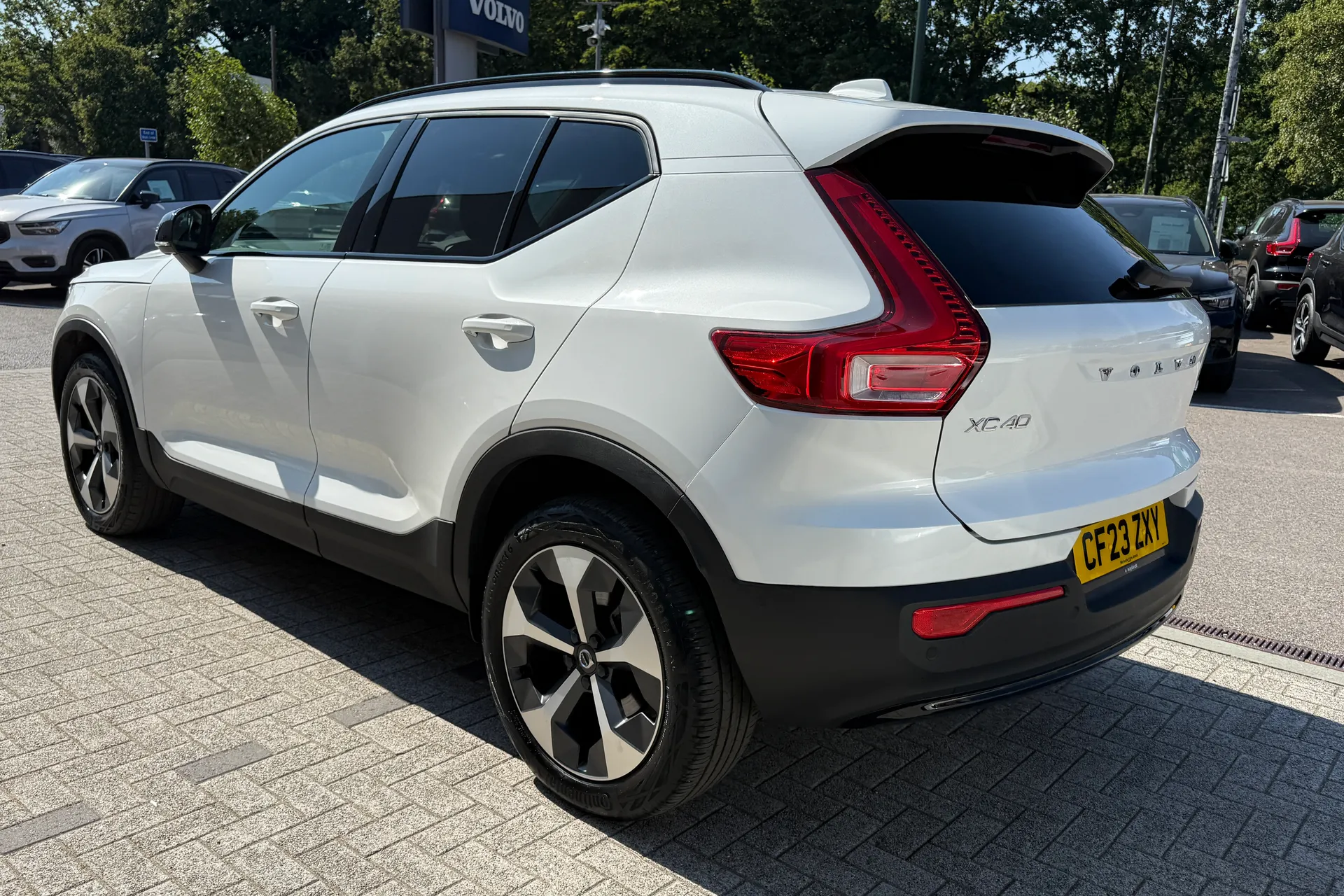 Volvo XC40 thumbnail image number 10
