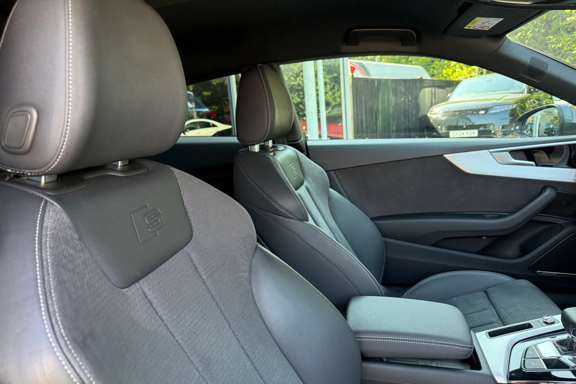 Audi A5 thumbnail image number 32