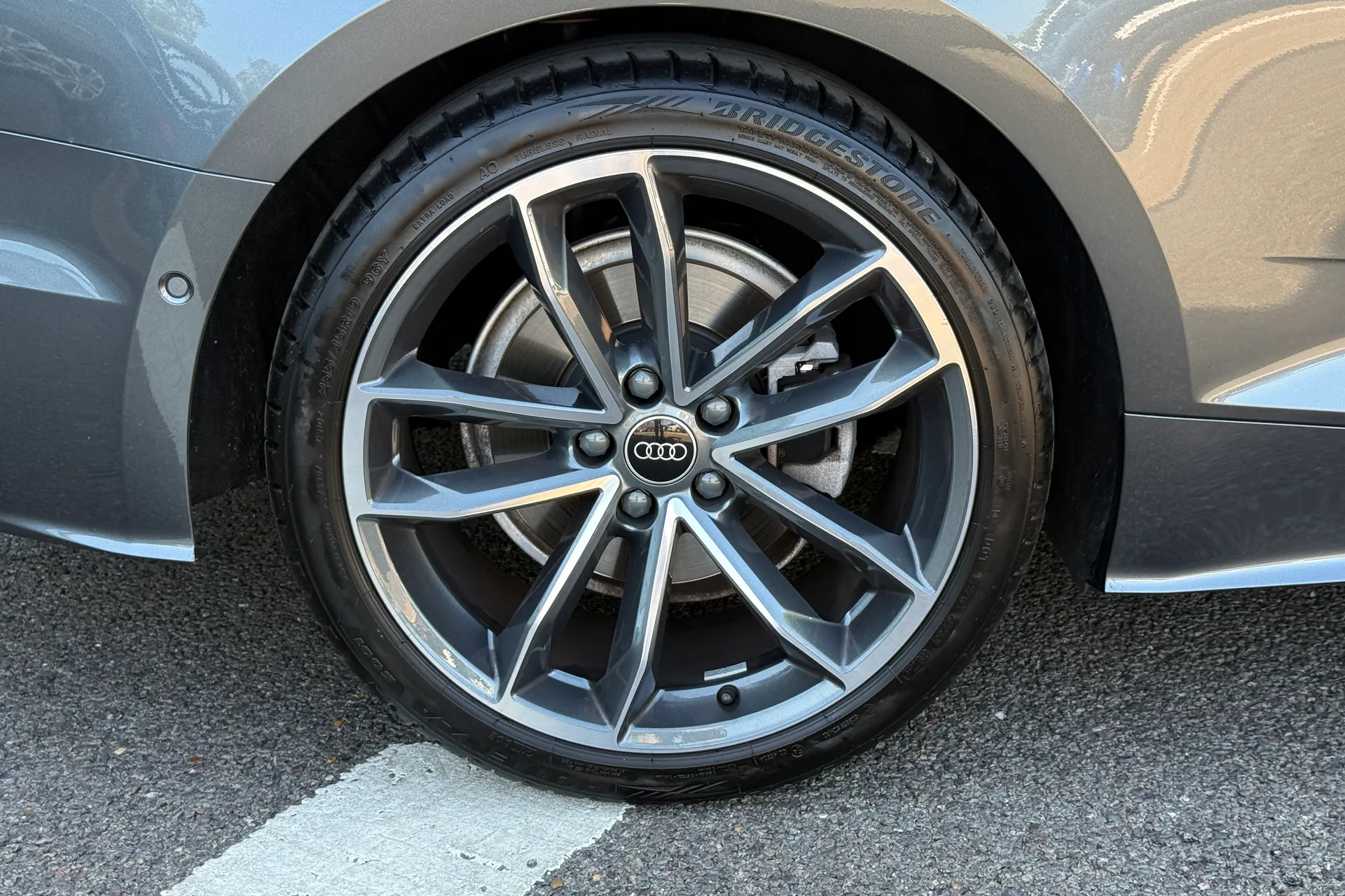 Audi A5 thumbnail image number 40