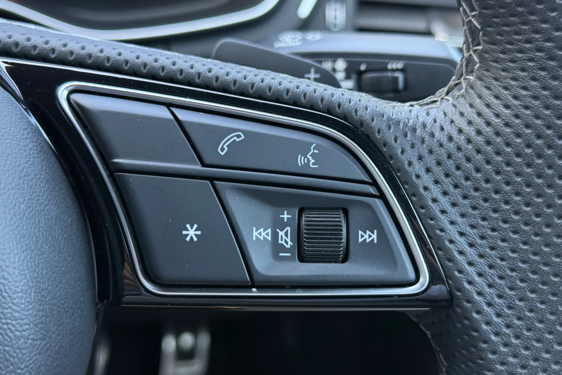 Audi A5 thumbnail image number 27