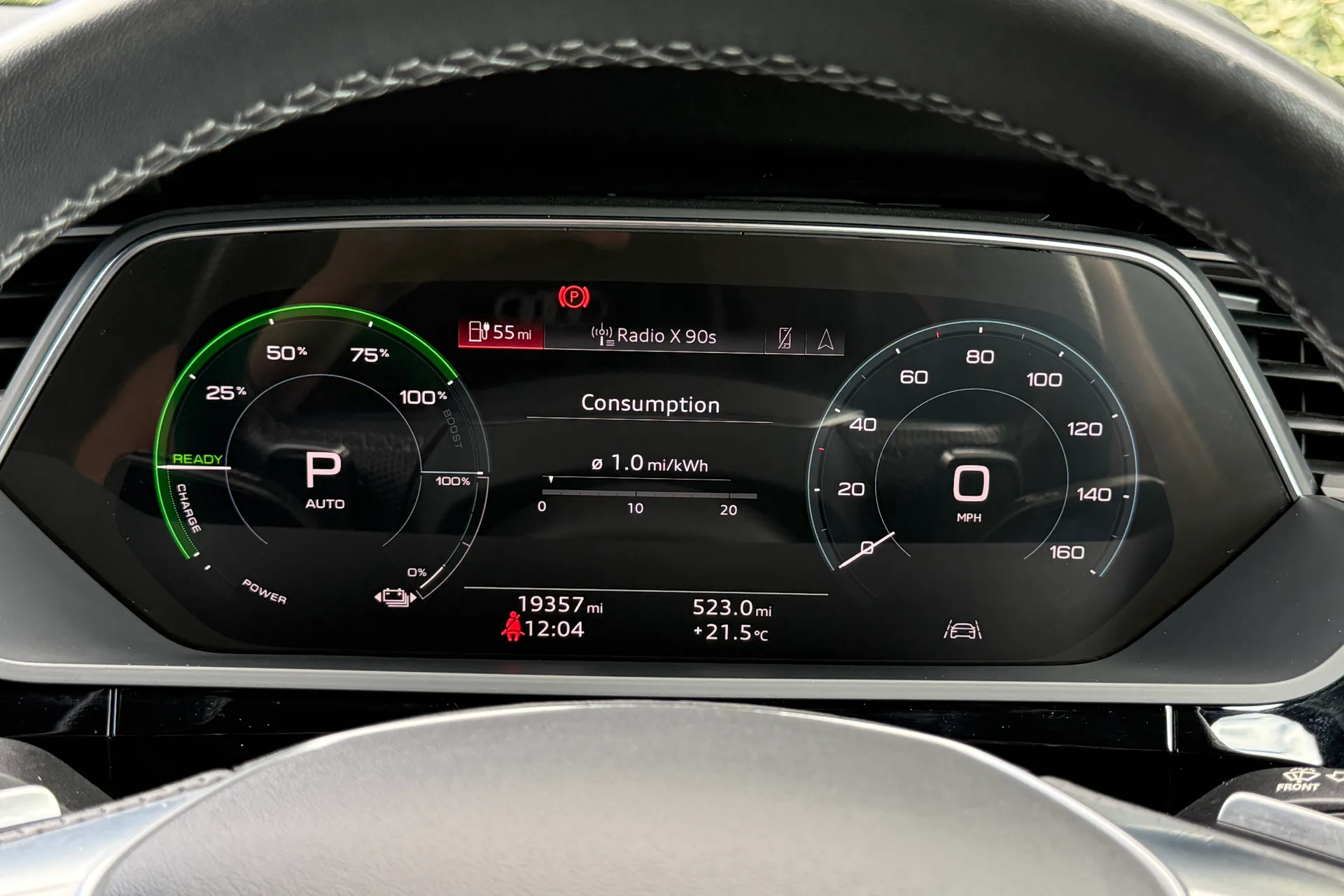 Audi e-tron thumbnail image number 52
