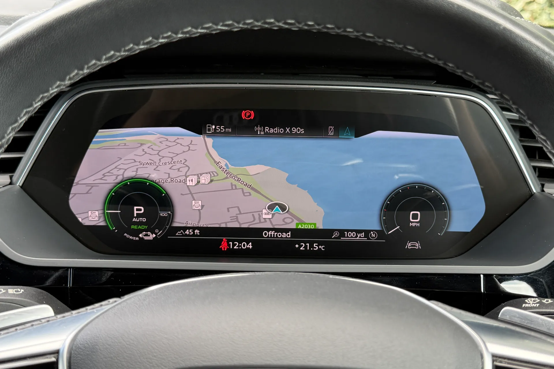 Audi e-tron thumbnail image number 3