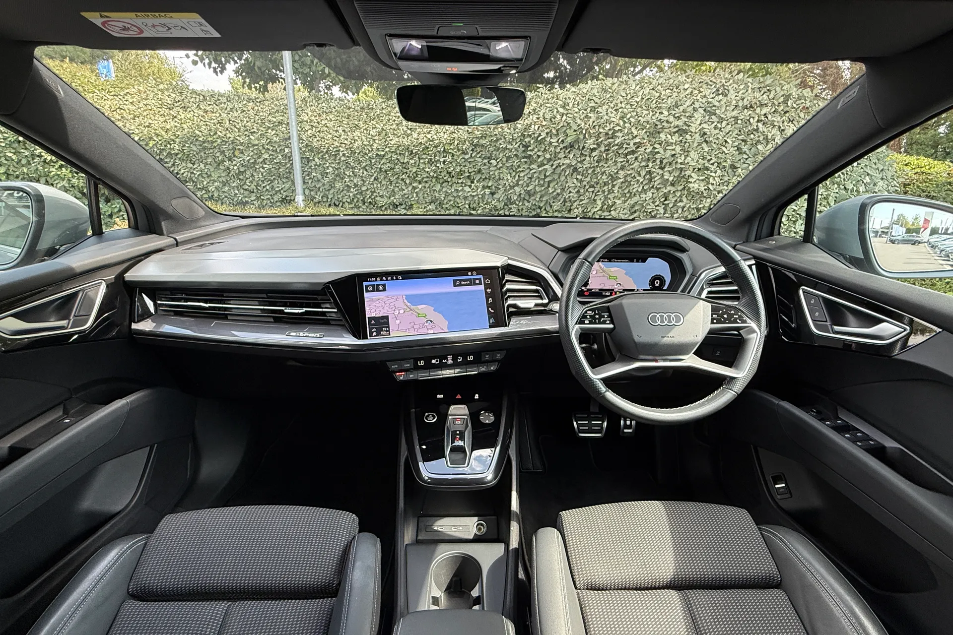 Audi Q4 thumbnail image number 4