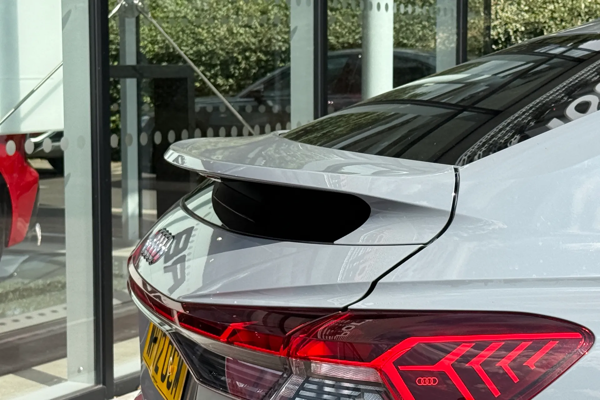 Audi Q4 thumbnail image number 21