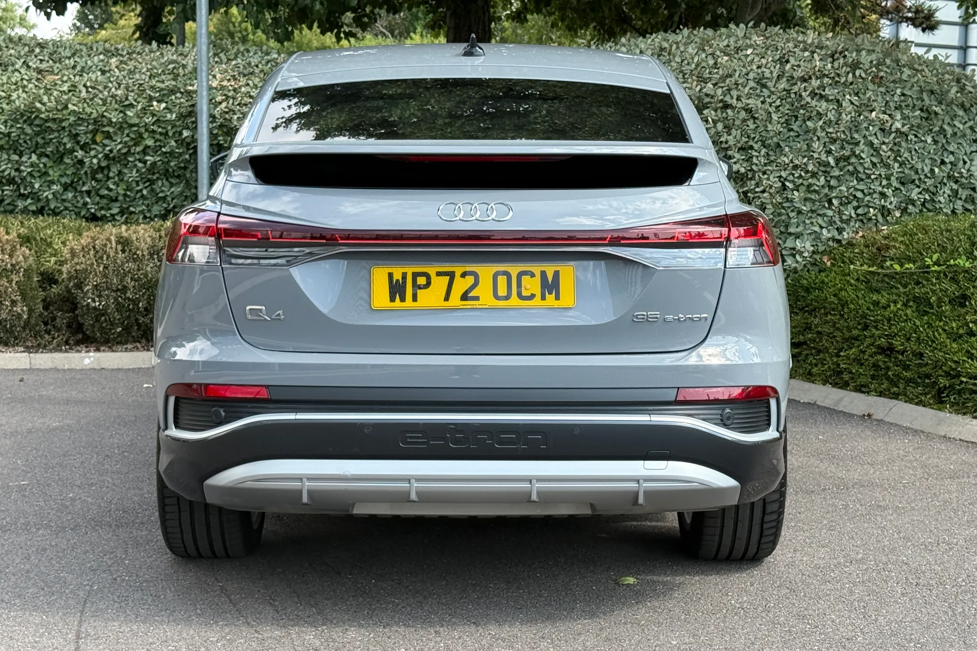Audi Q4 thumbnail image number 11