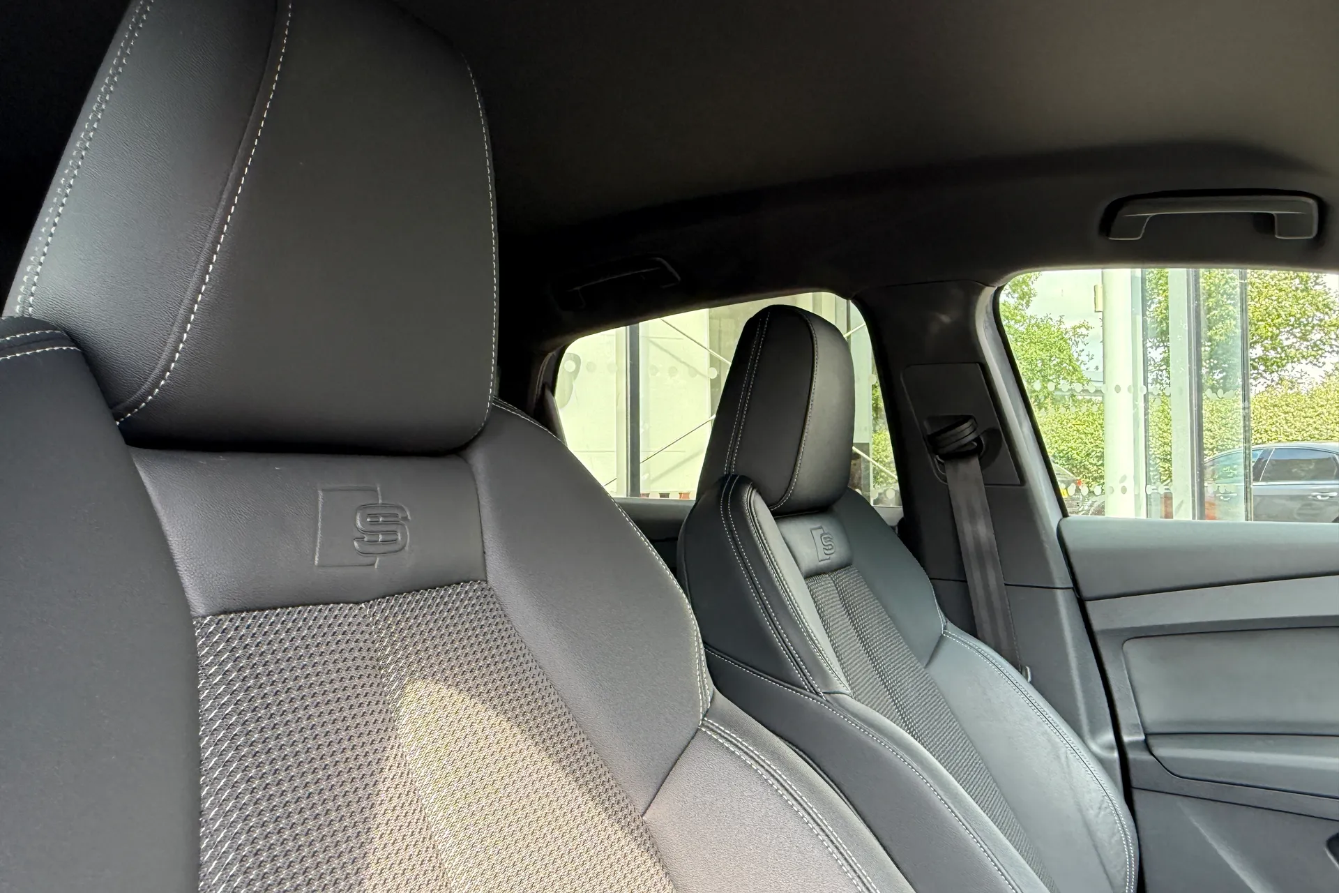 Audi Q4 thumbnail image number 47