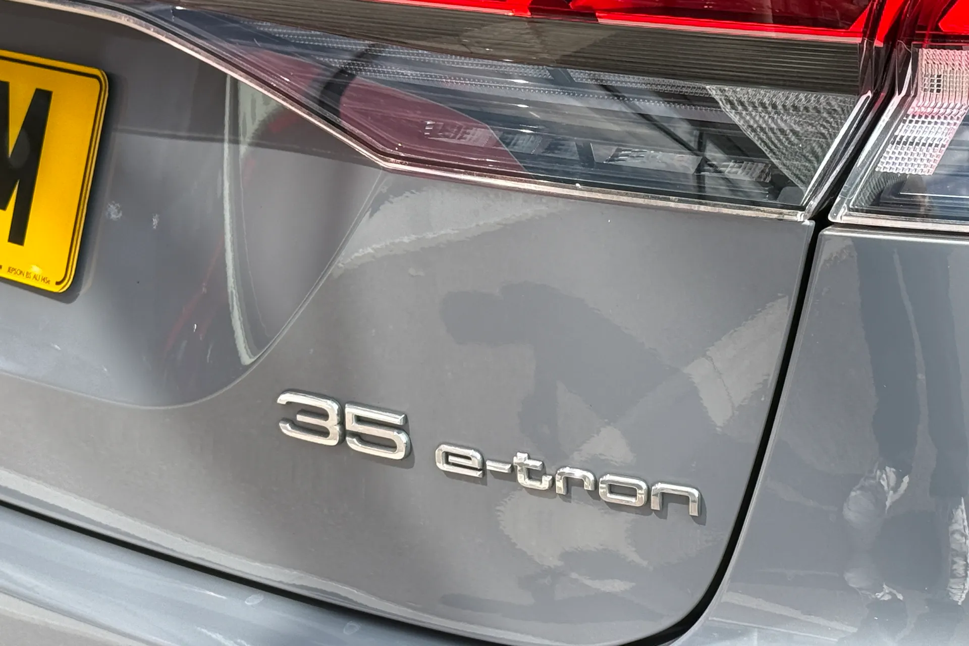 Audi Q4 thumbnail image number 25