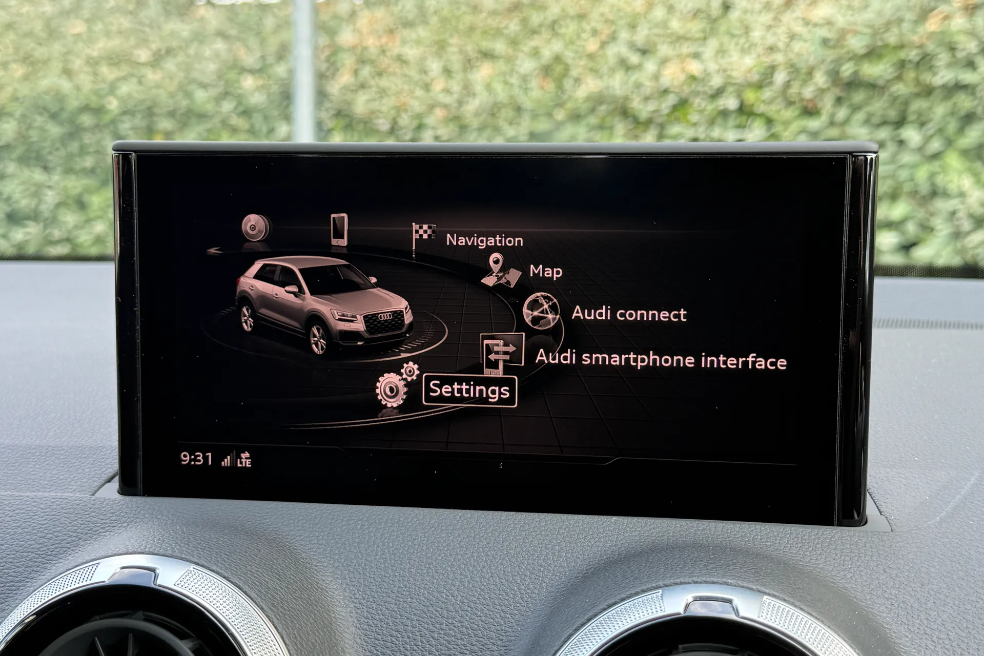 Audi Q2 thumbnail image number 39