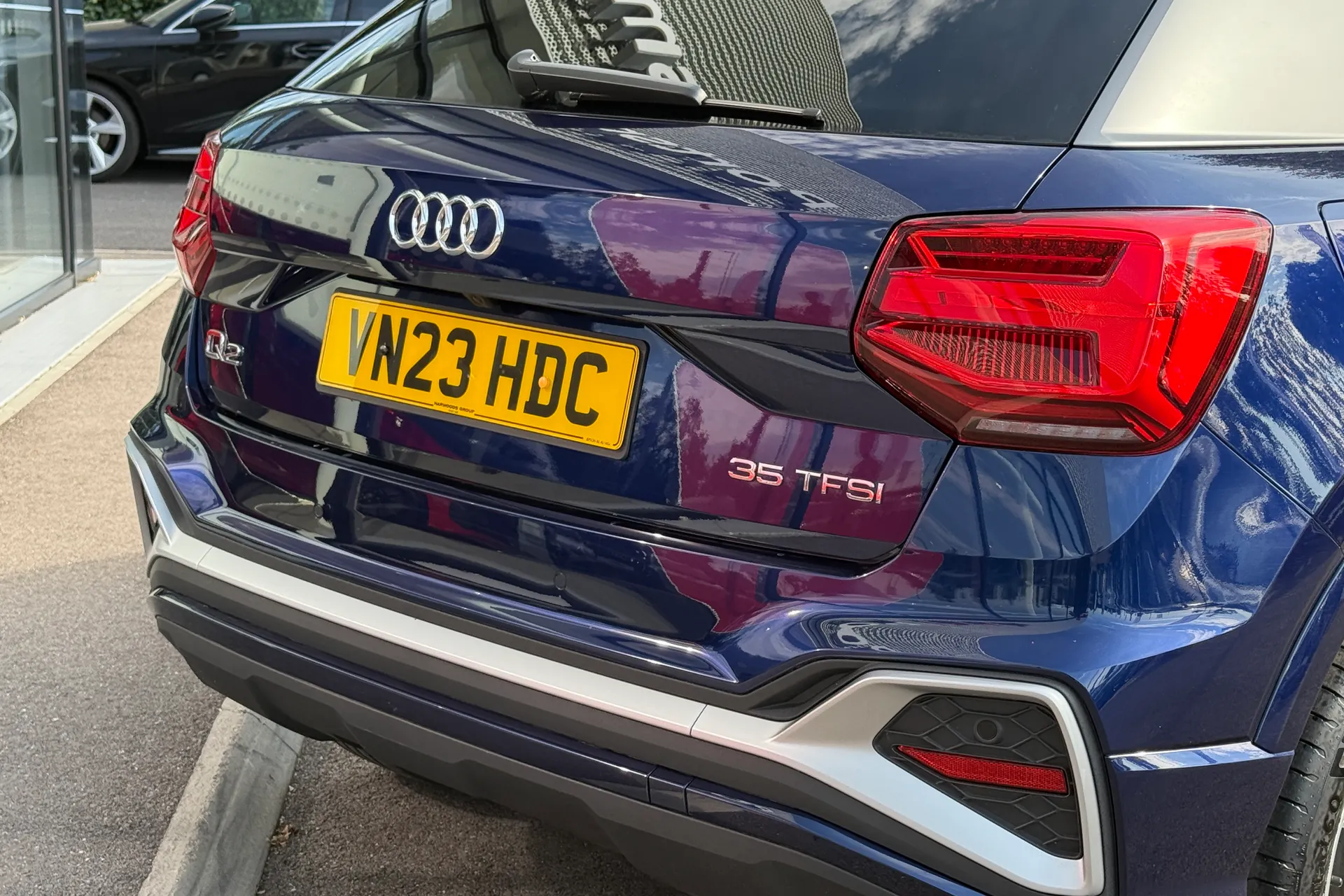 Audi Q2 thumbnail image number 13