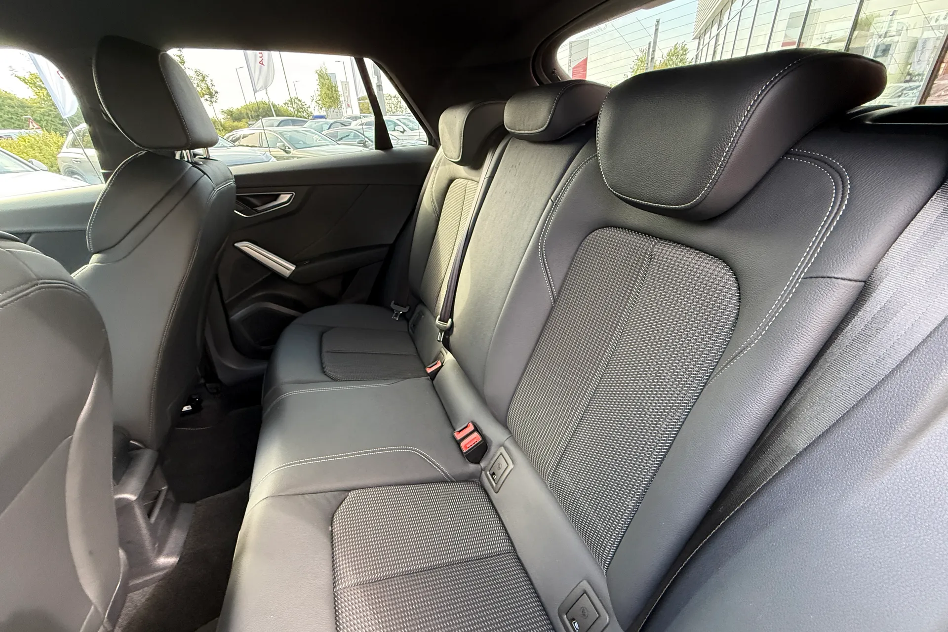 Audi Q2 thumbnail image number 44
