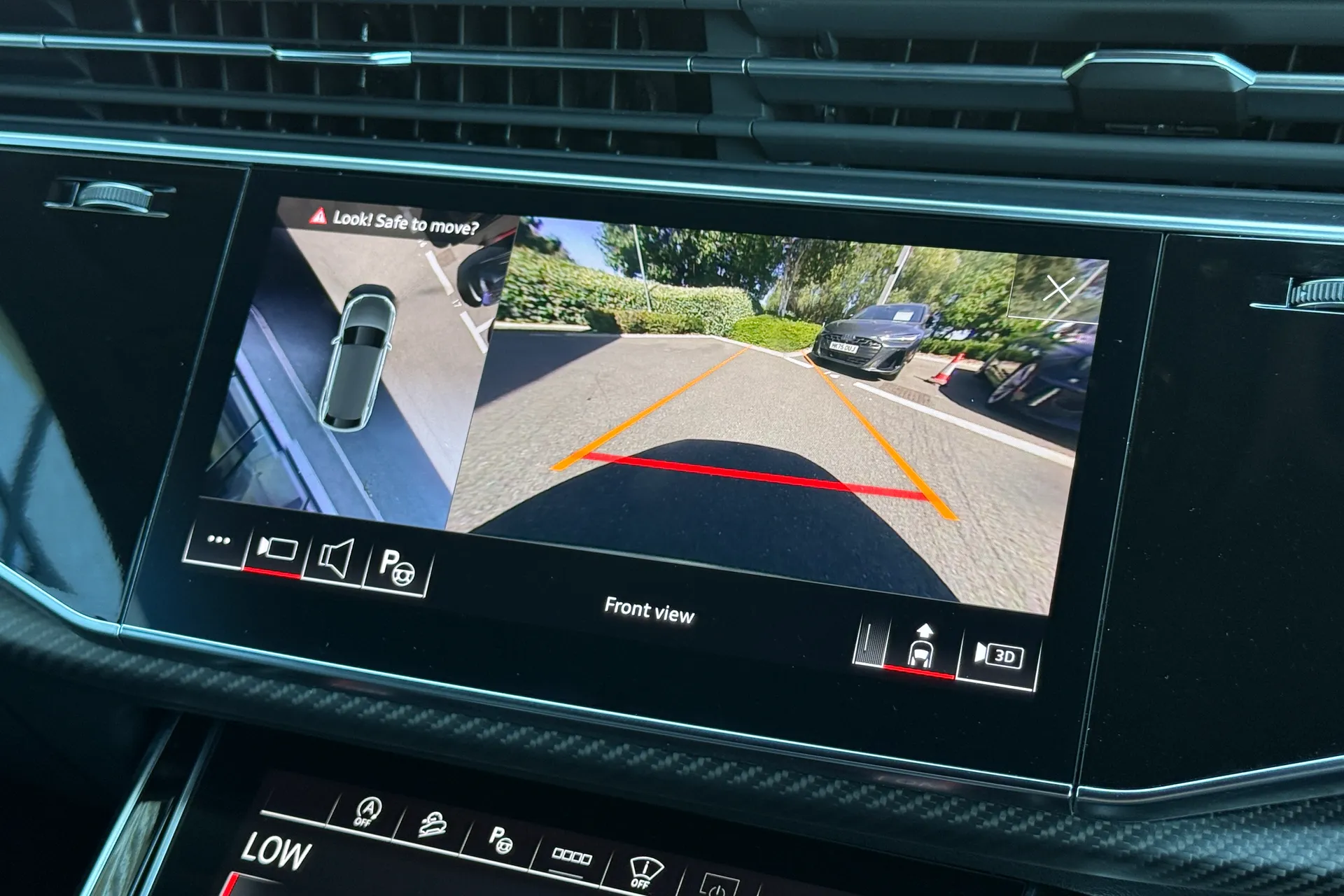 Audi Q8 thumbnail image number 3