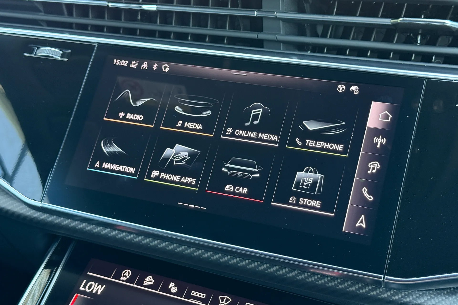 Audi Q8 thumbnail image number 22