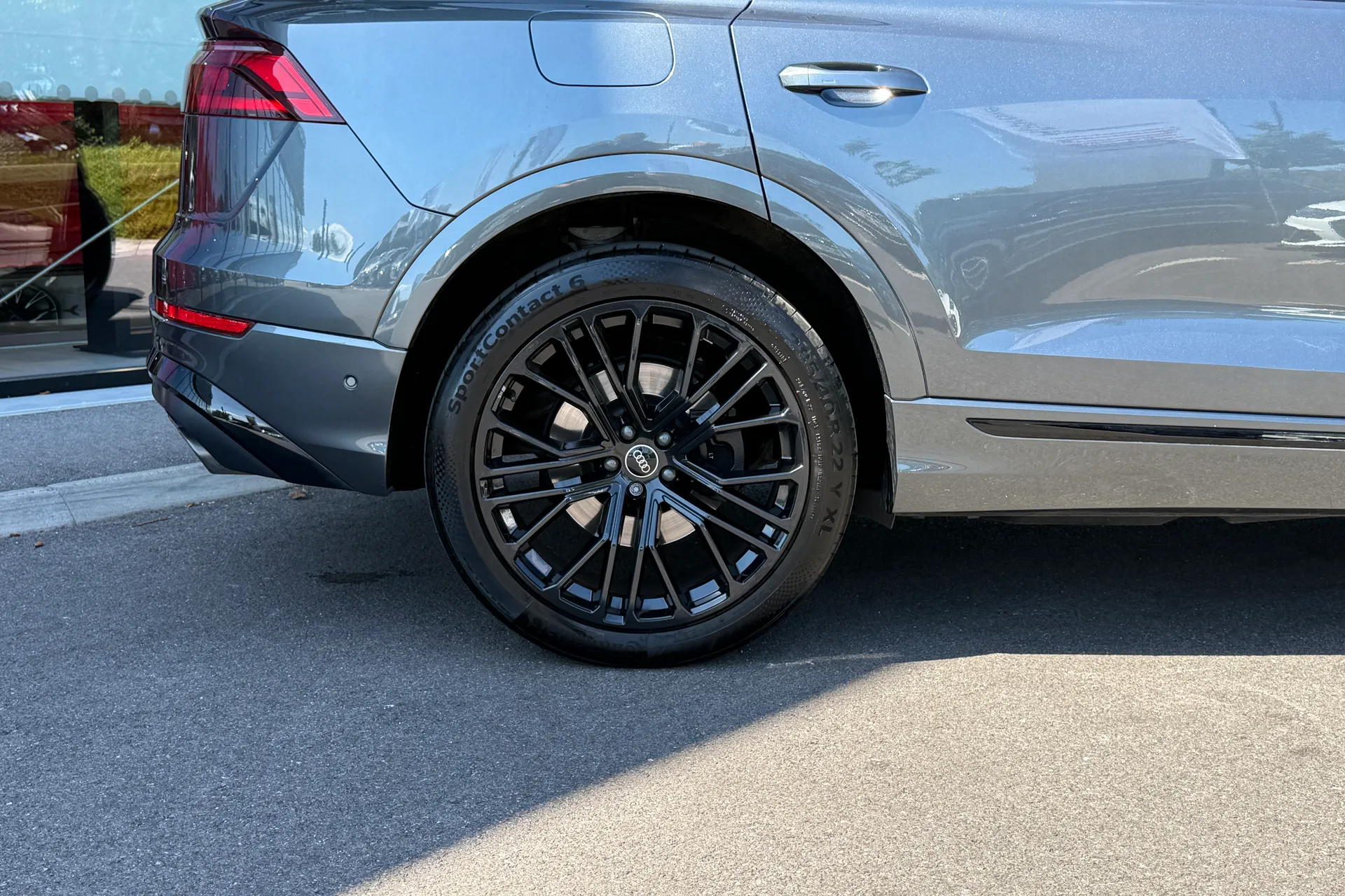 Audi Q8 thumbnail image number 15