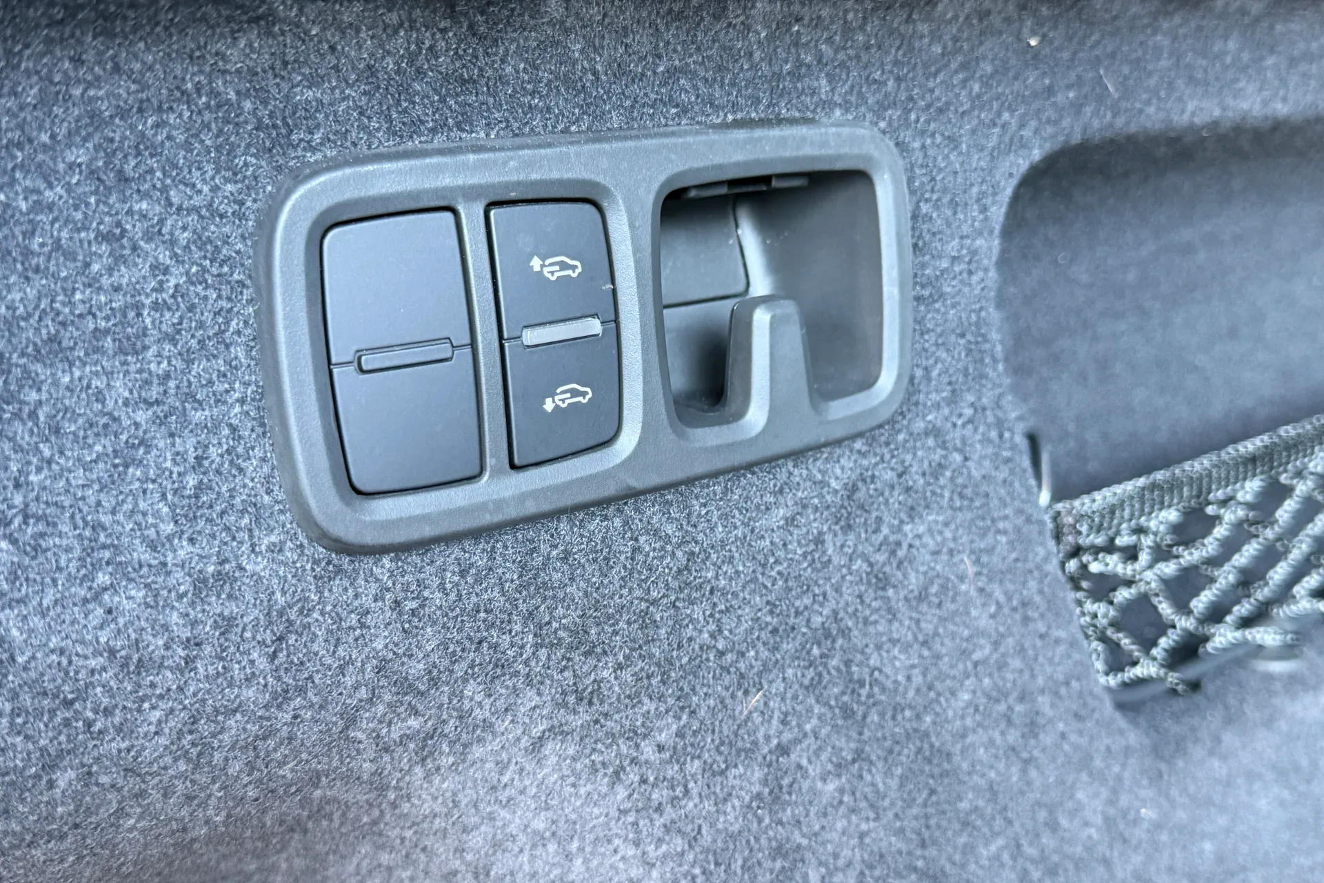 Audi Q8 thumbnail image number 43