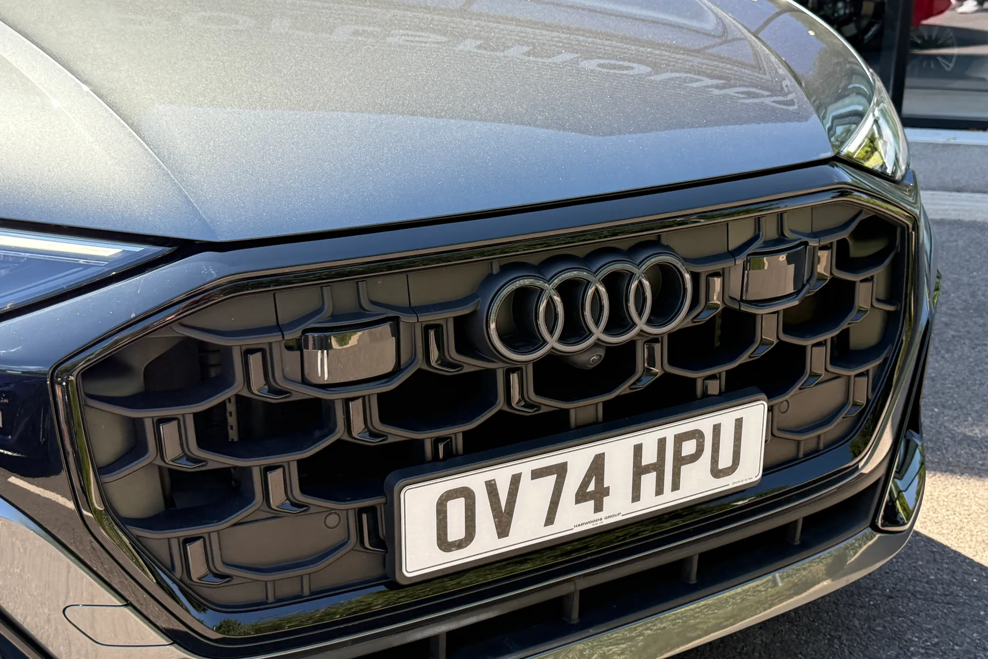 Audi Q8 thumbnail image number 21
