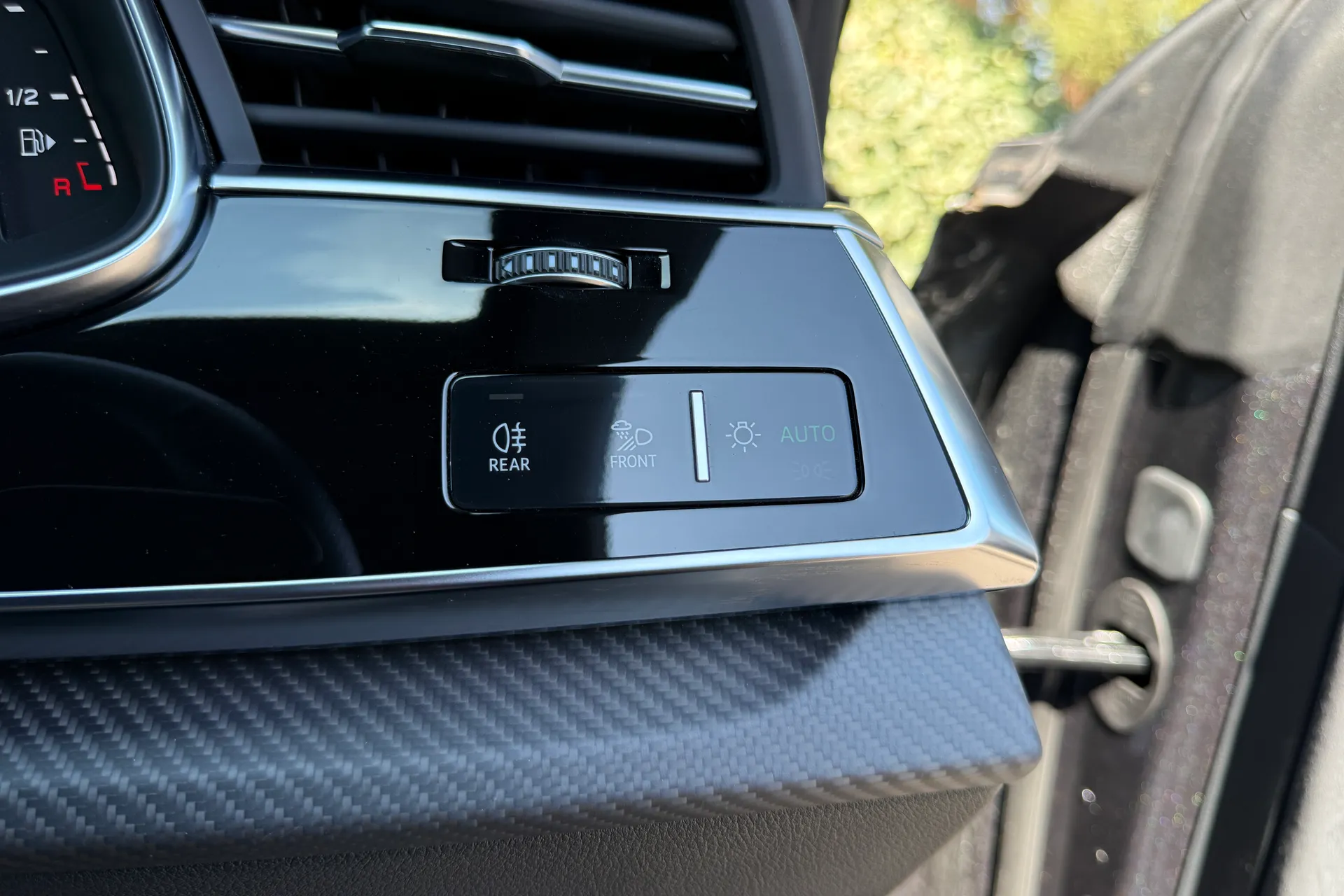 Audi Q8 thumbnail image number 58