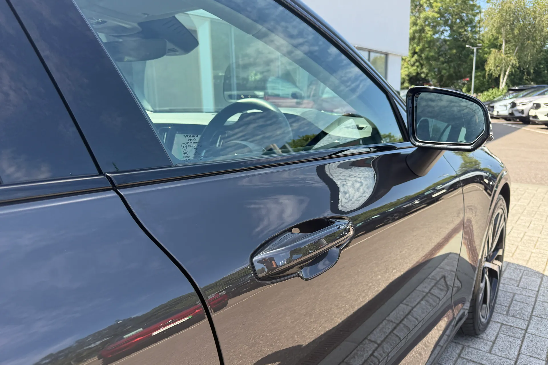 Volvo V60 thumbnail image number 14