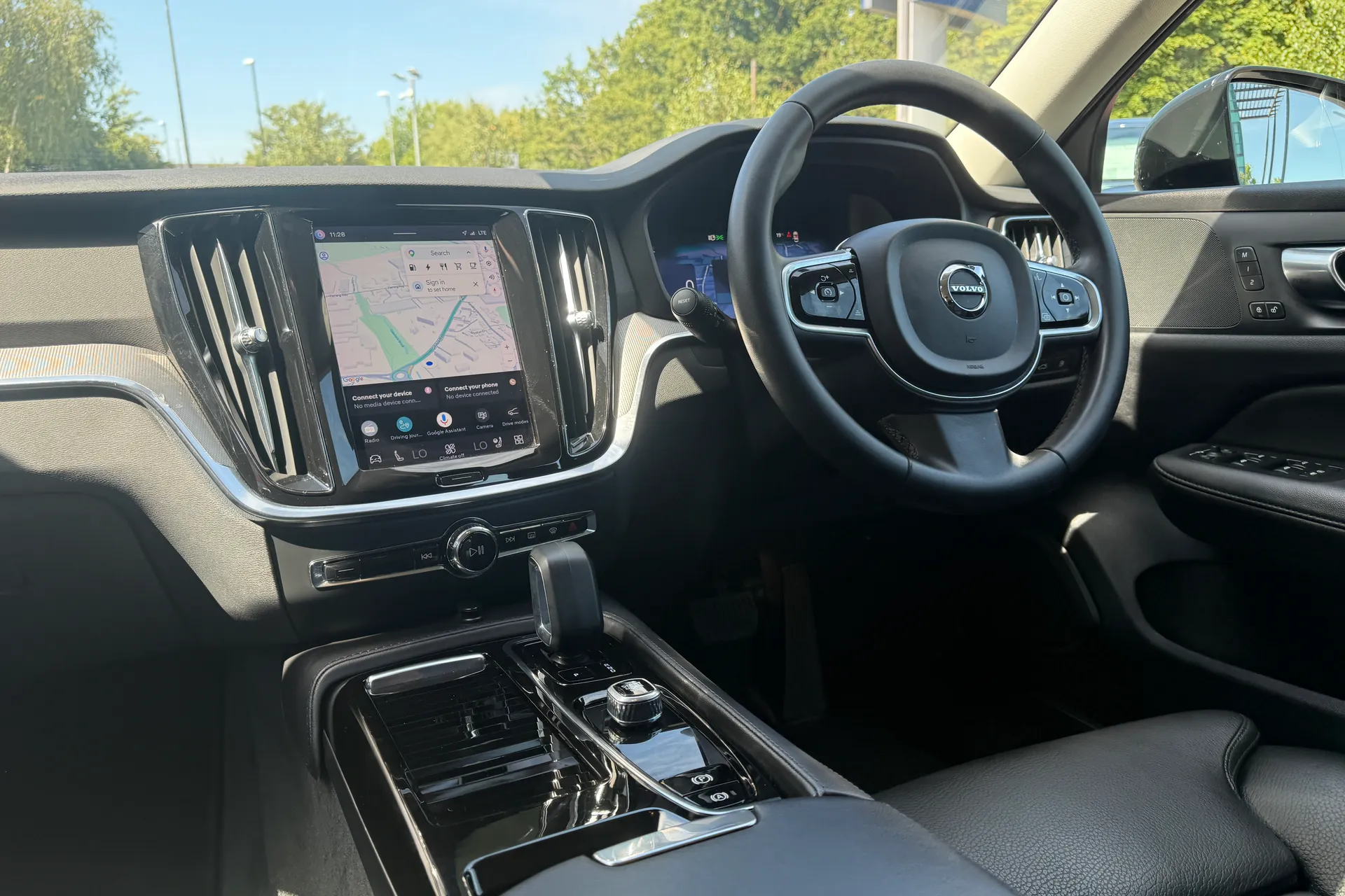 Volvo V60 thumbnail image number 30