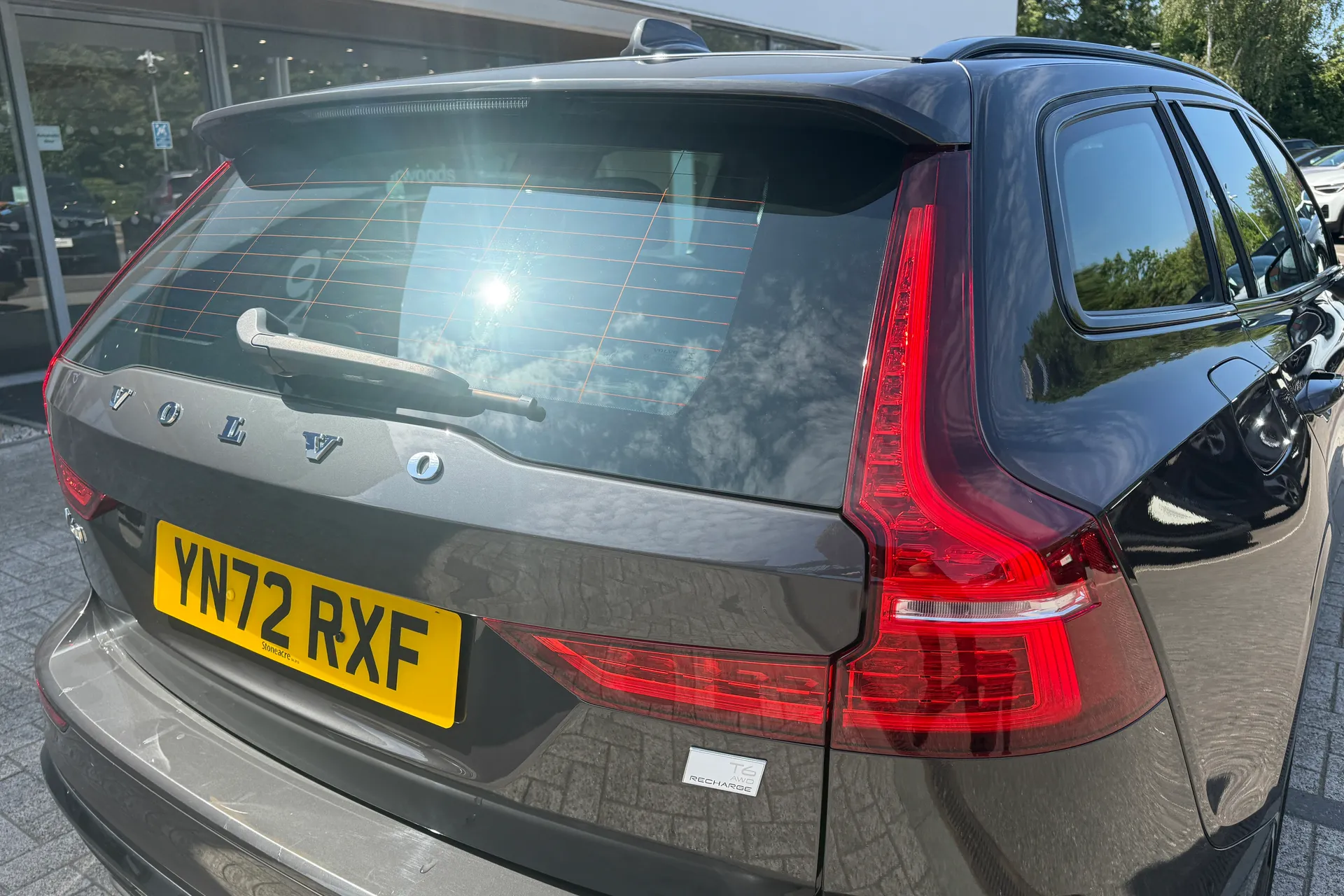 Volvo V60 thumbnail image number 17