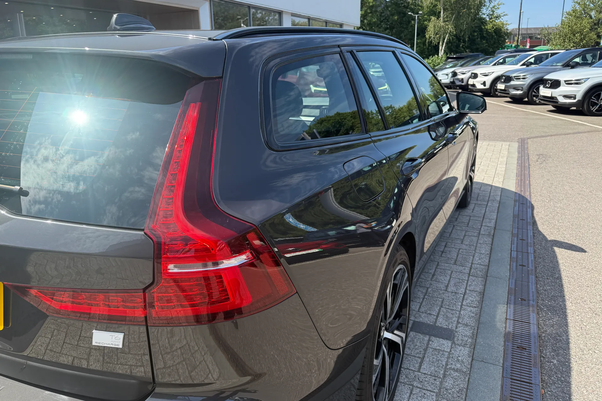 Volvo V60 thumbnail image number 16