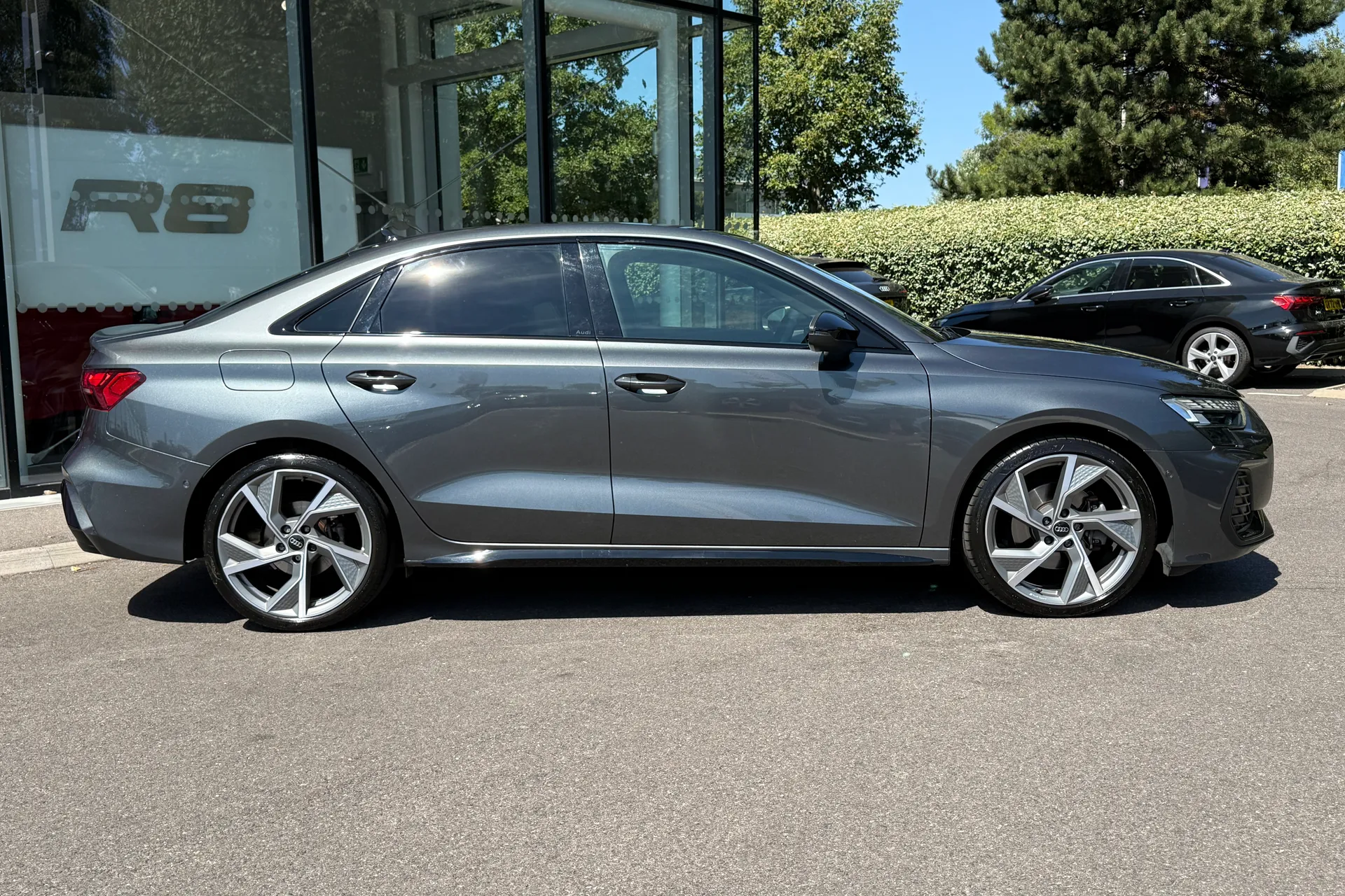 Audi A3 thumbnail image number 2
