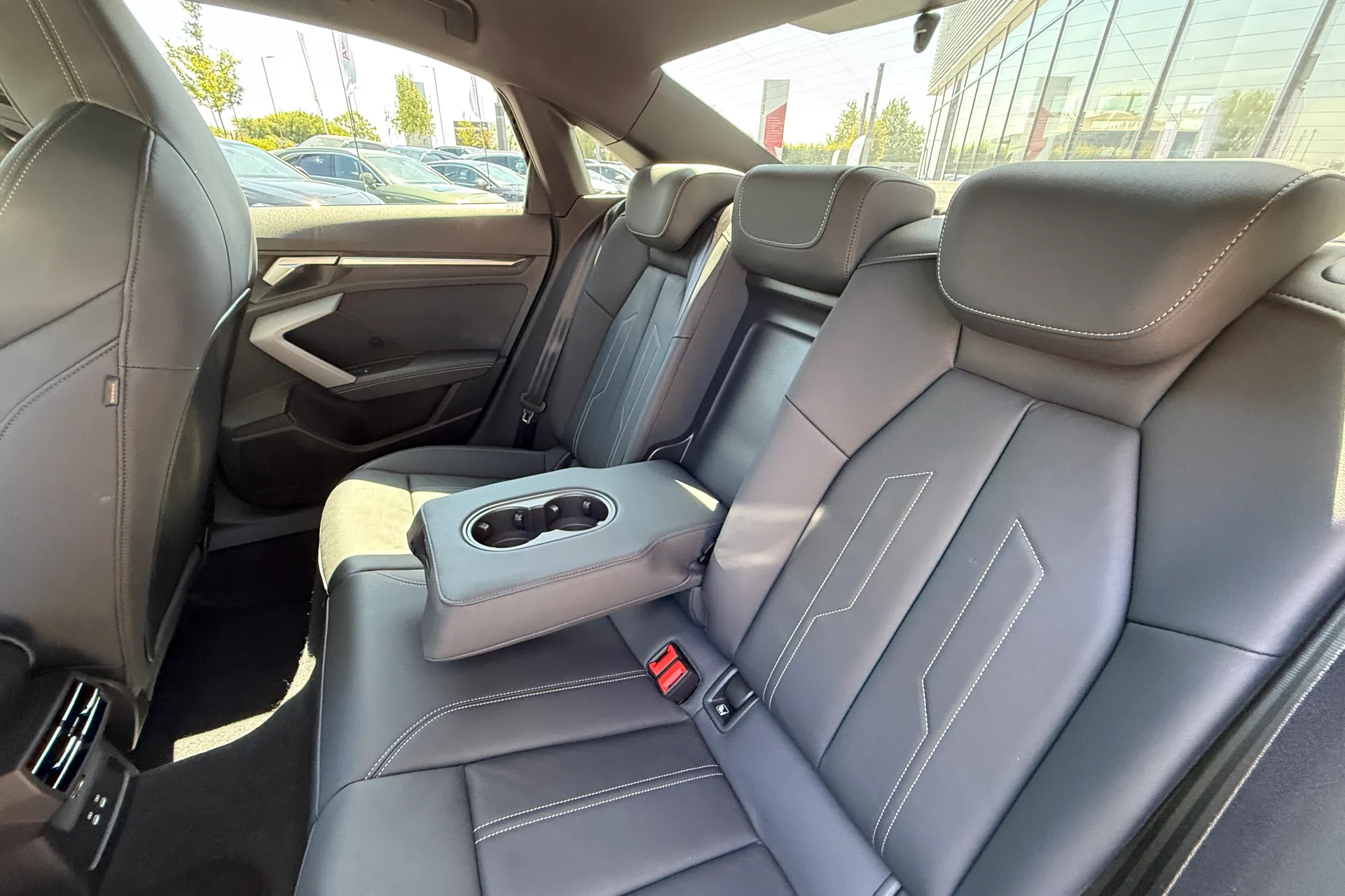 Audi A3 thumbnail image number 35