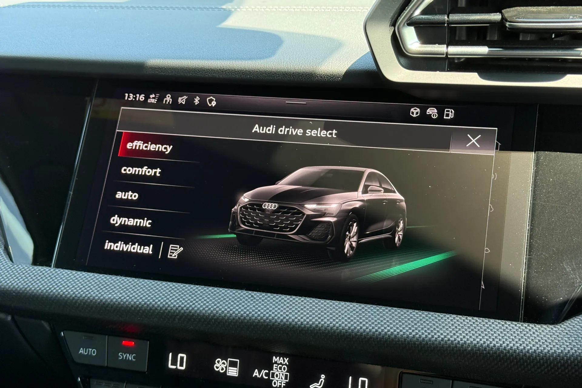 Audi A3 thumbnail image number 16