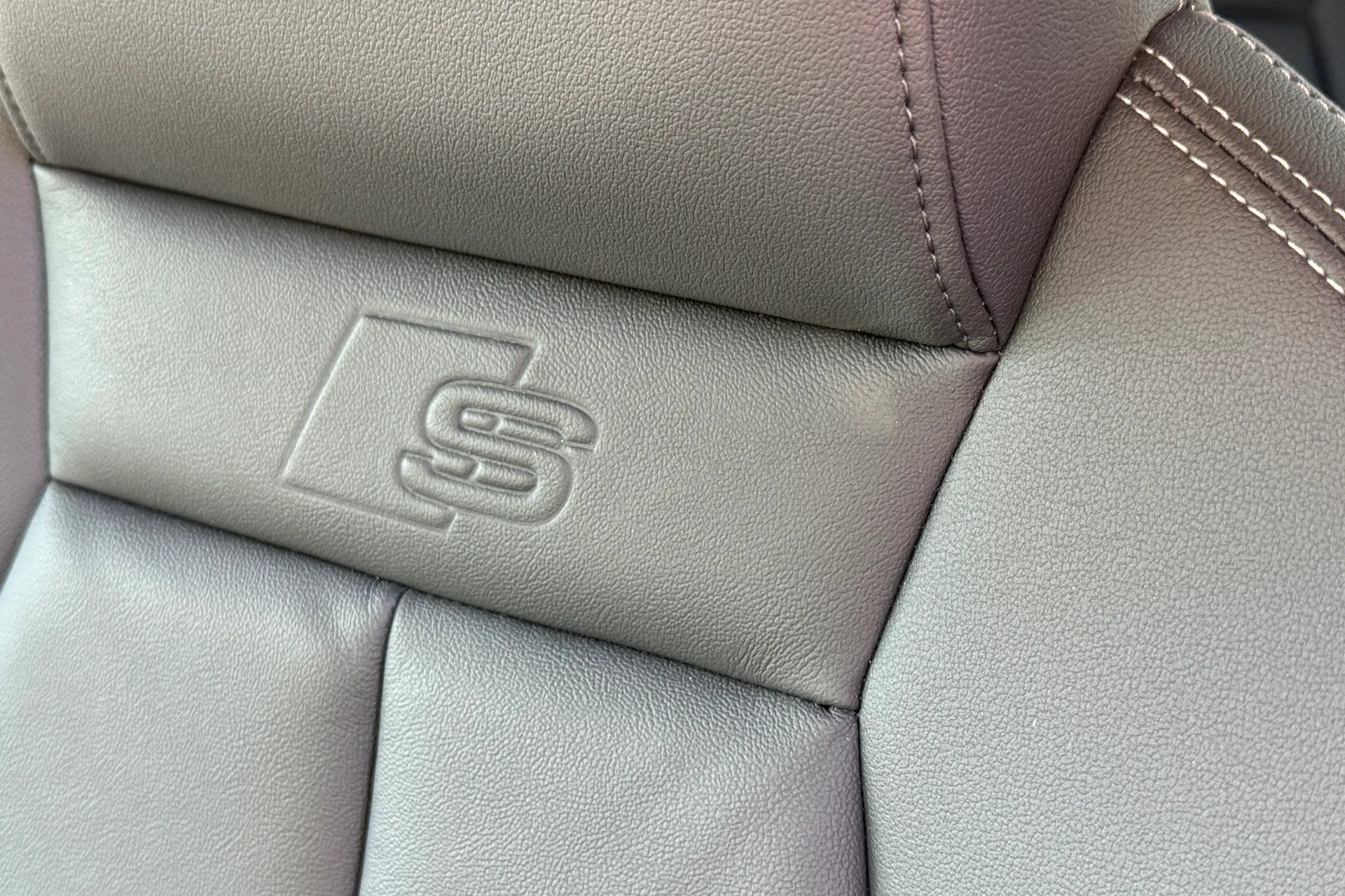 Audi A3 thumbnail image number 33