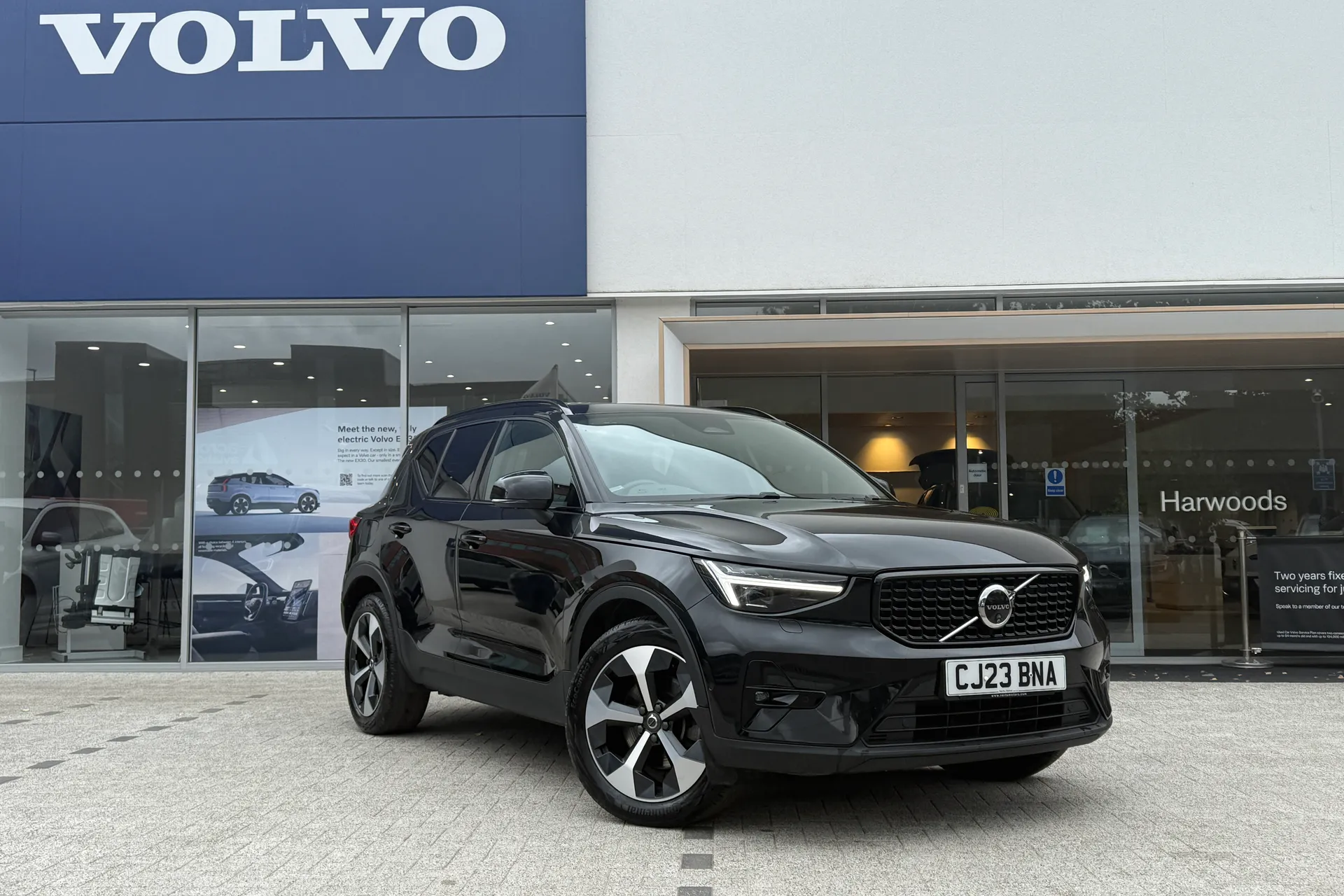 Volvo XC40 focused image