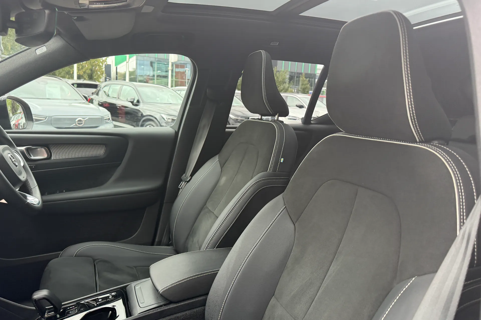 Volvo XC40 thumbnail image number 27