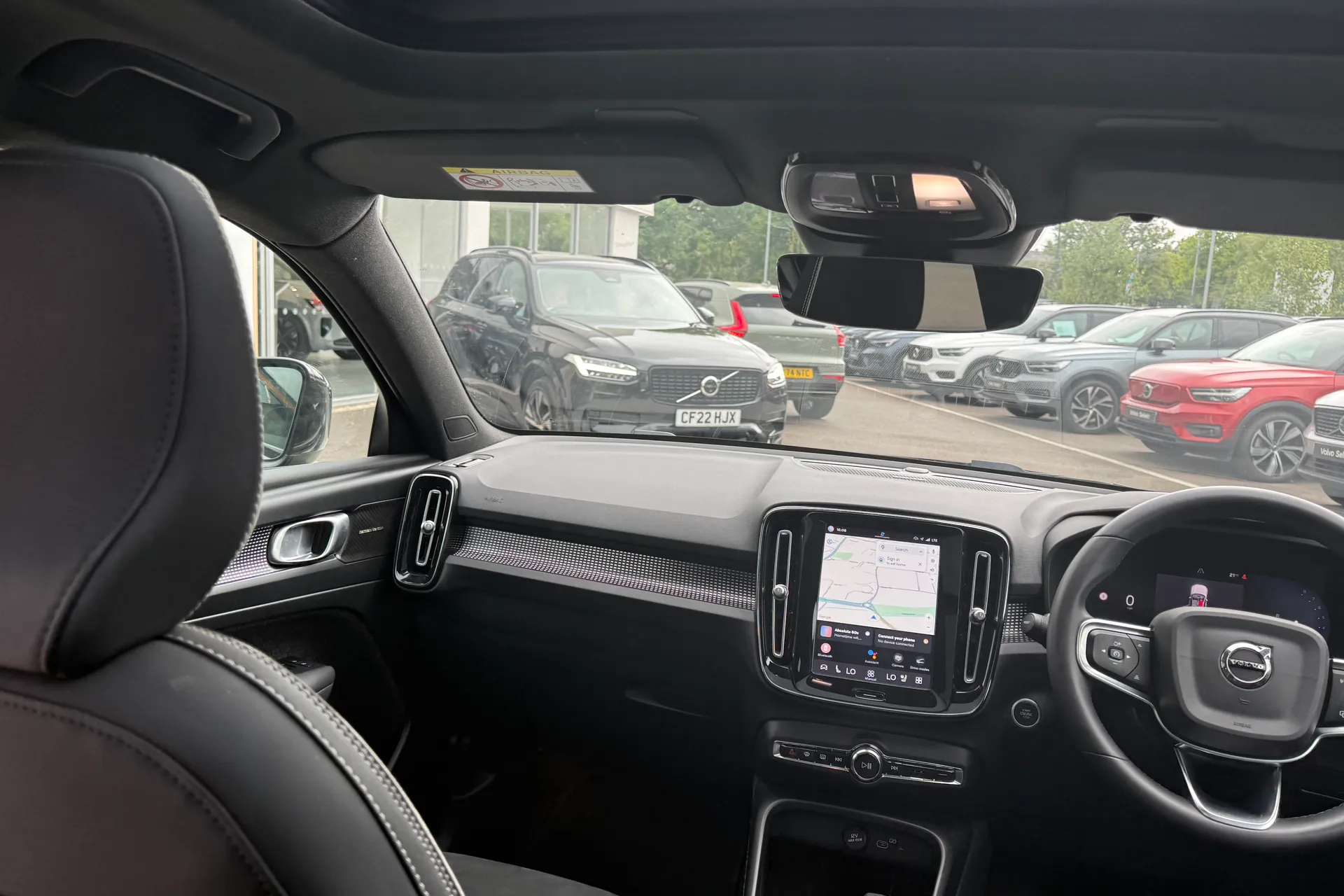 Volvo XC40 thumbnail image number 32