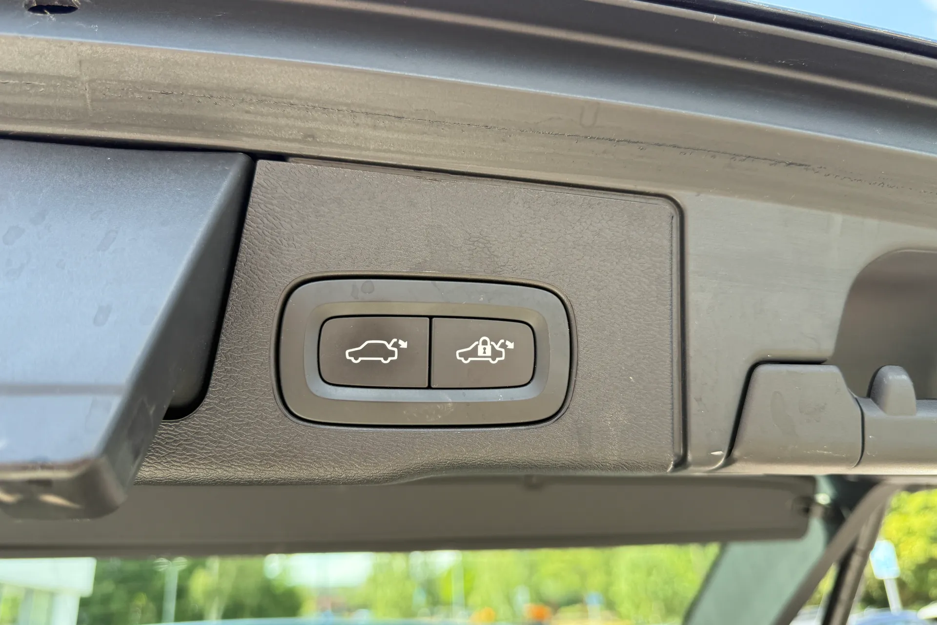 Volvo XC60 thumbnail image number 21