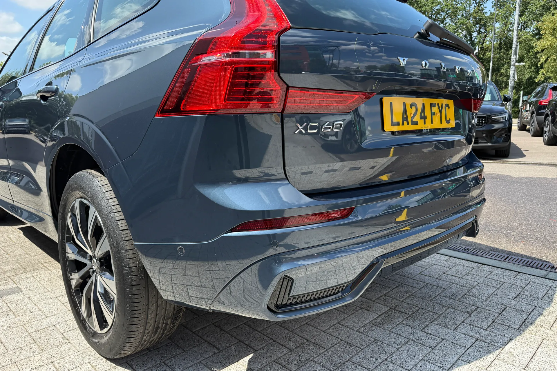 Volvo XC60 thumbnail image number 19