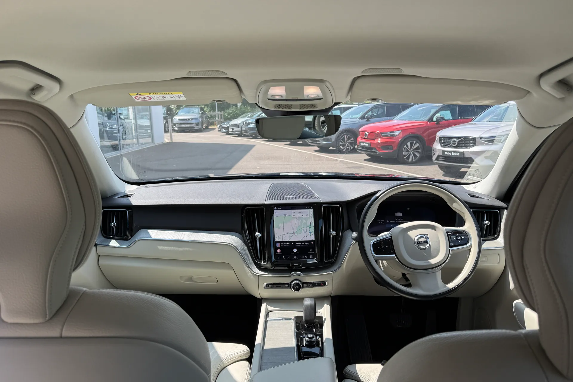 Volvo XC60 thumbnail image number 3