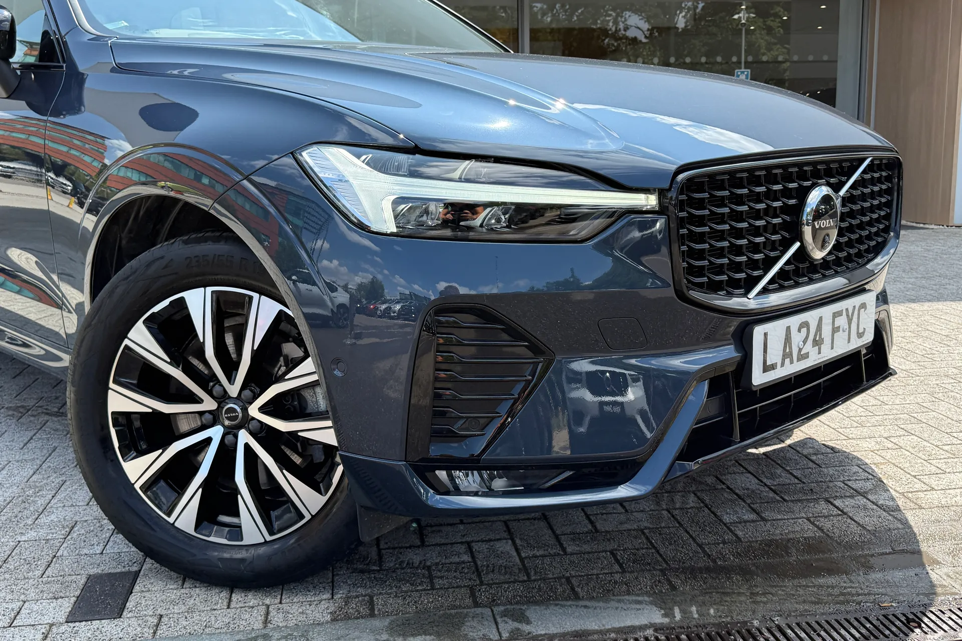 Volvo XC60 thumbnail image number 7