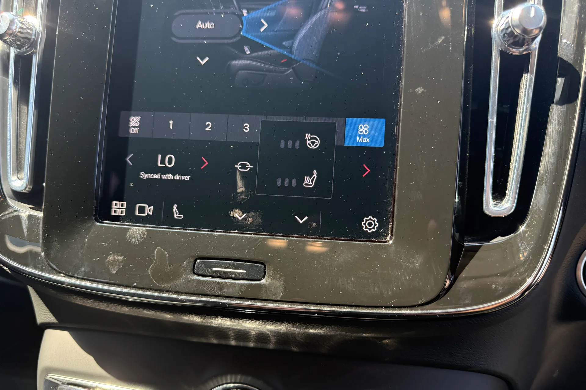 Volvo XC40 thumbnail image number 38