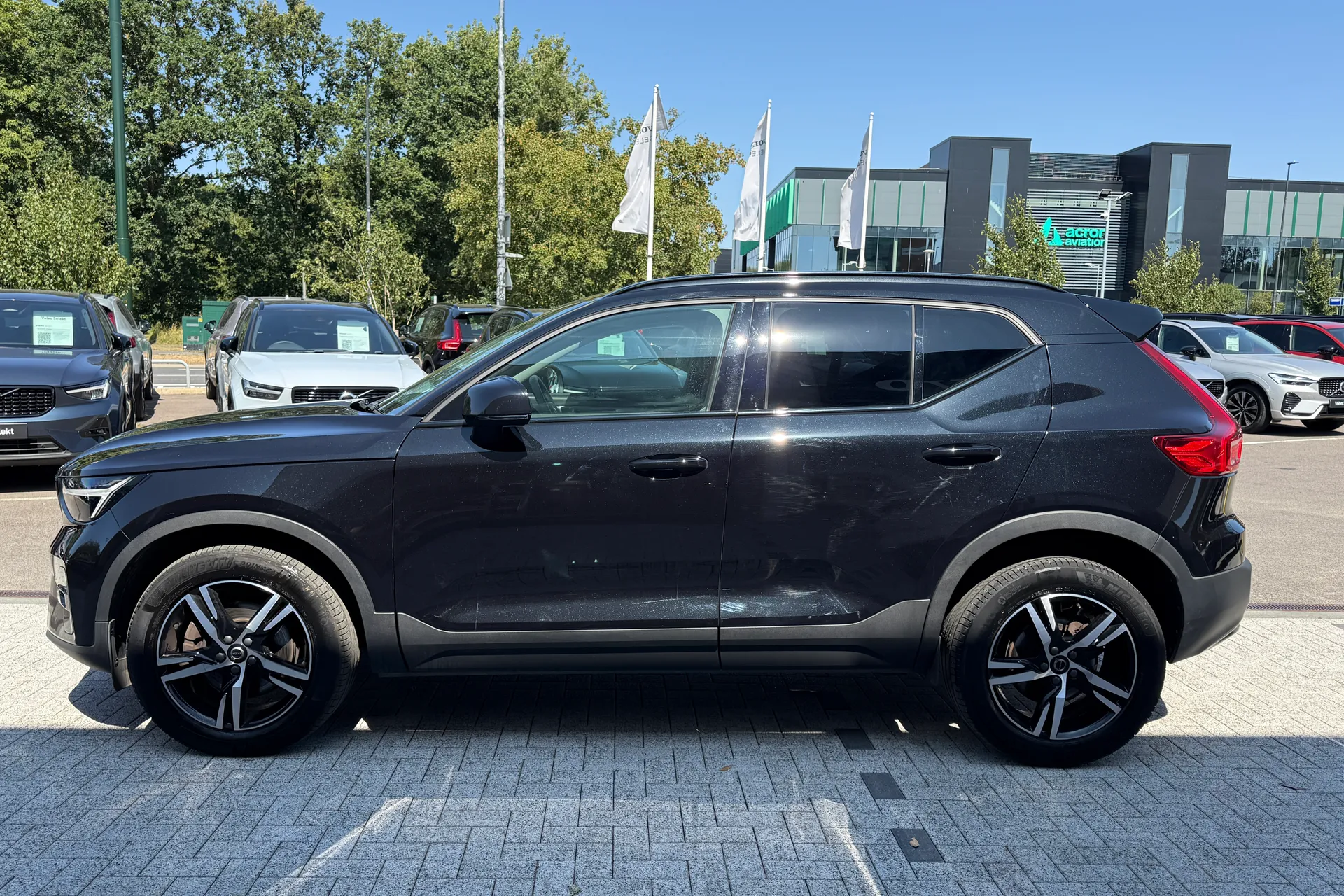 Volvo XC40 thumbnail image number 11