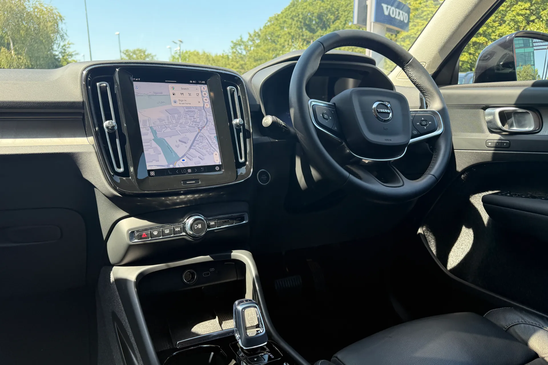 Volvo XC40 thumbnail image number 34