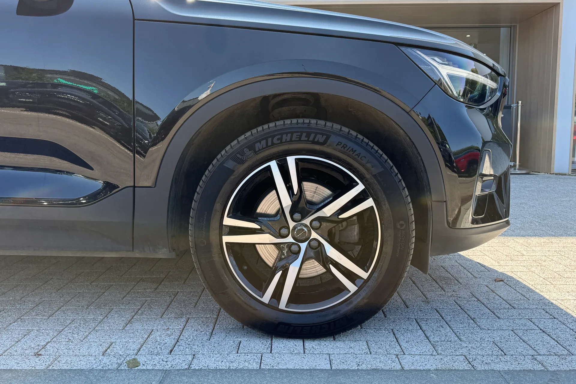 Volvo XC40 thumbnail image number 14