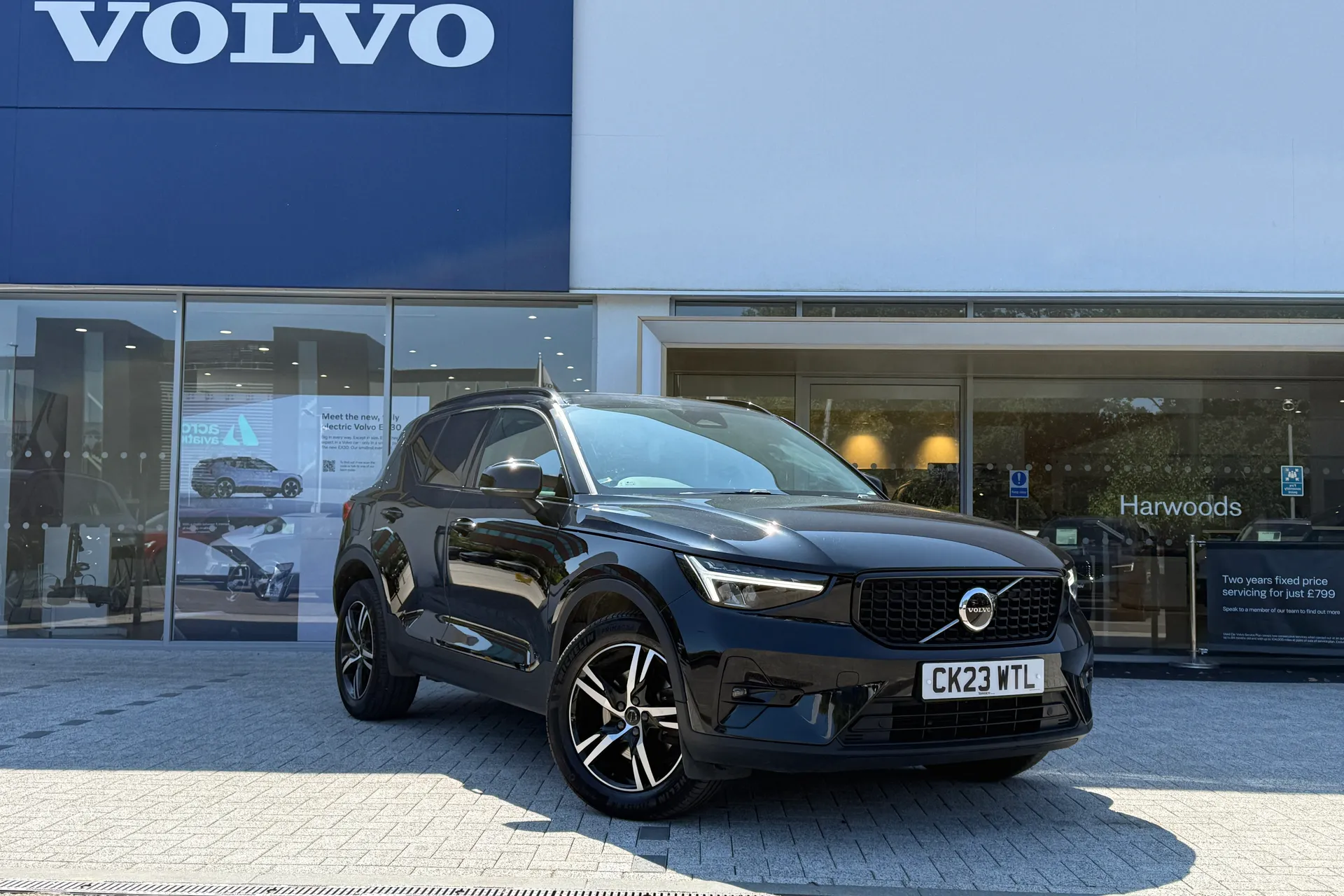 Volvo XC40 focused image