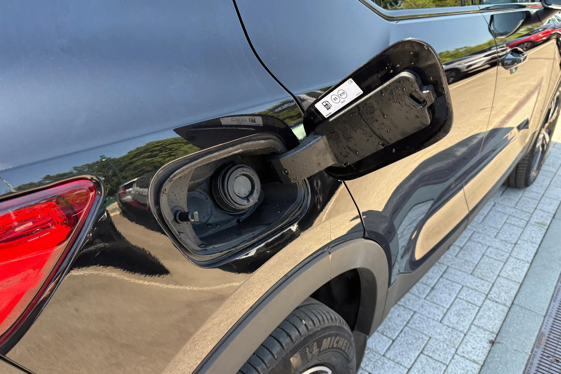 Volvo XC40 thumbnail image number 16